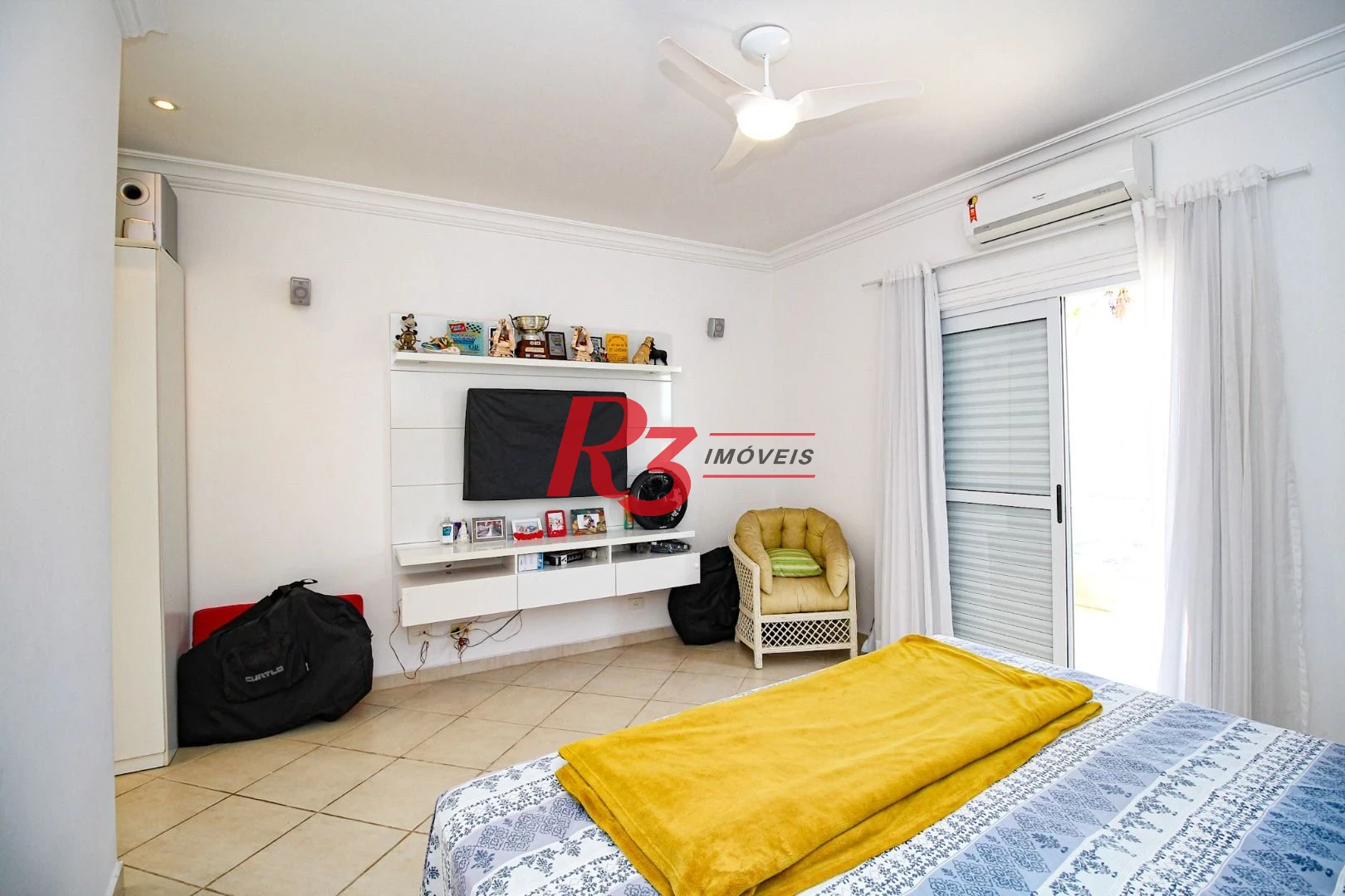 Sobrado à venda, 340 m² por R$ 3.200.000,00 - Loteamento João Batista Julião - Guarujá/SP