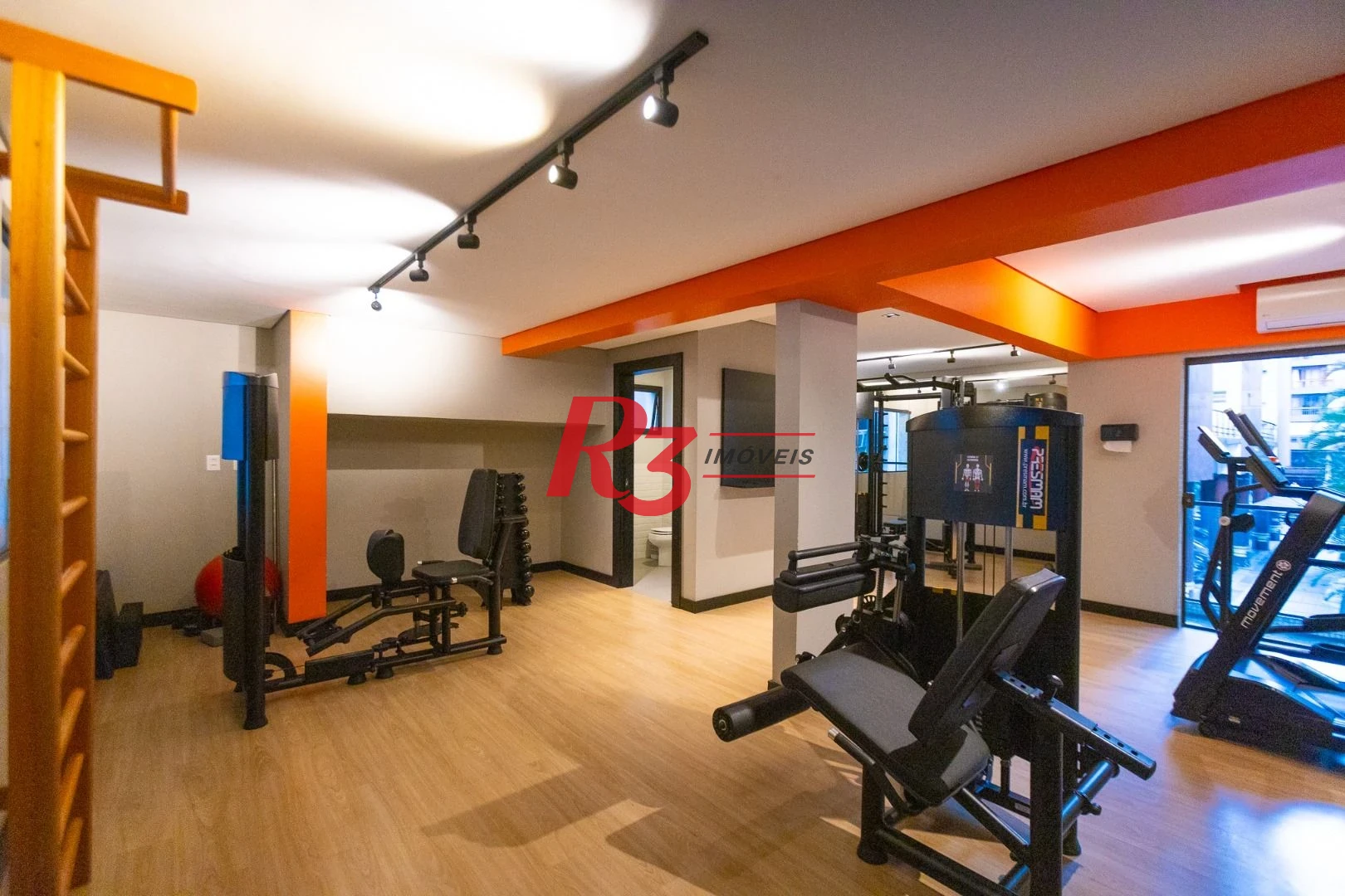 Apartamento com 3 dormitórios à venda, 196 m² por R$ 1.990.000,00 - Embaré - Santos/SP