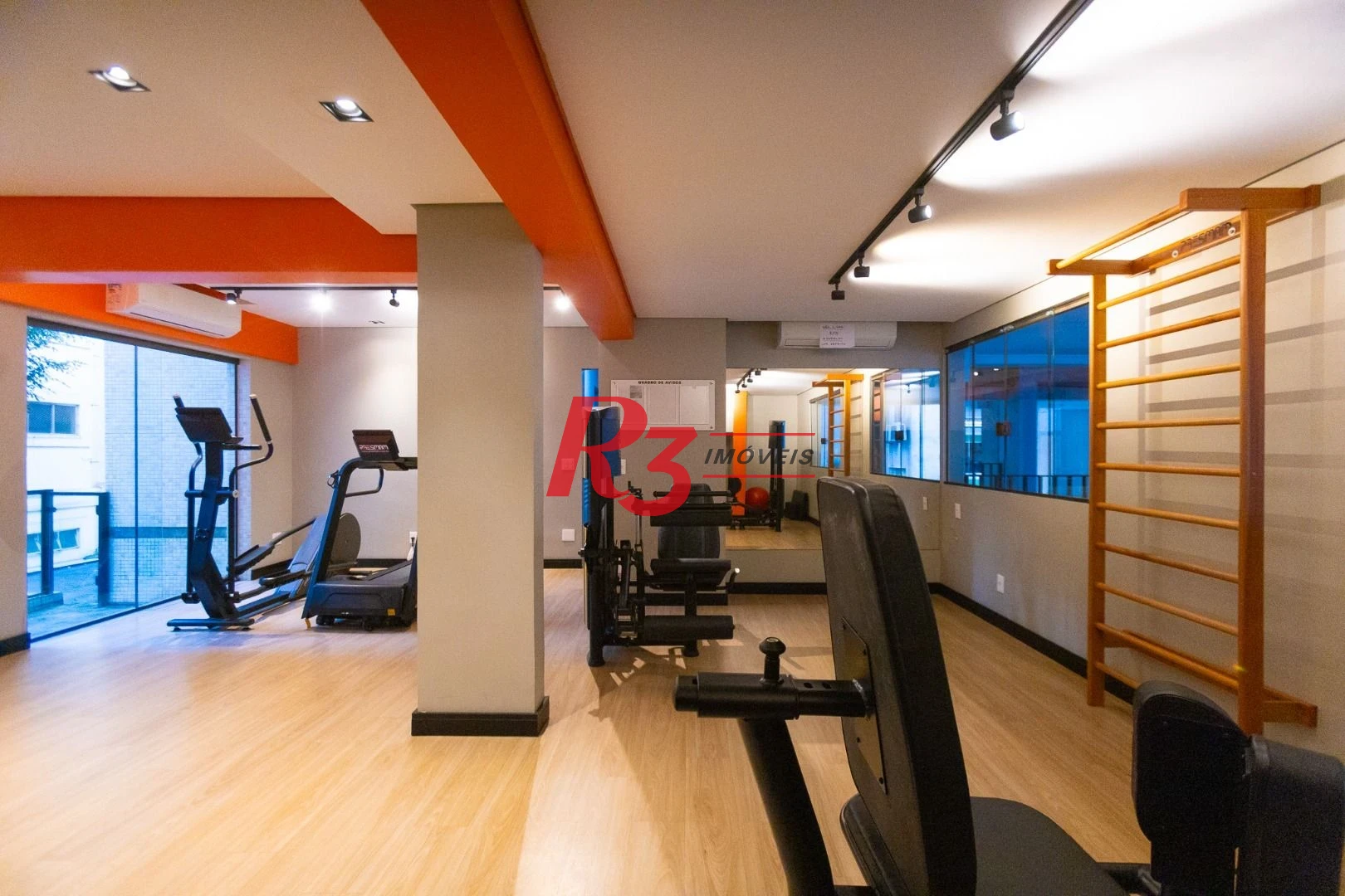 Apartamento com 3 dormitórios à venda, 196 m² por R$ 1.990.000,00 - Embaré - Santos/SP
