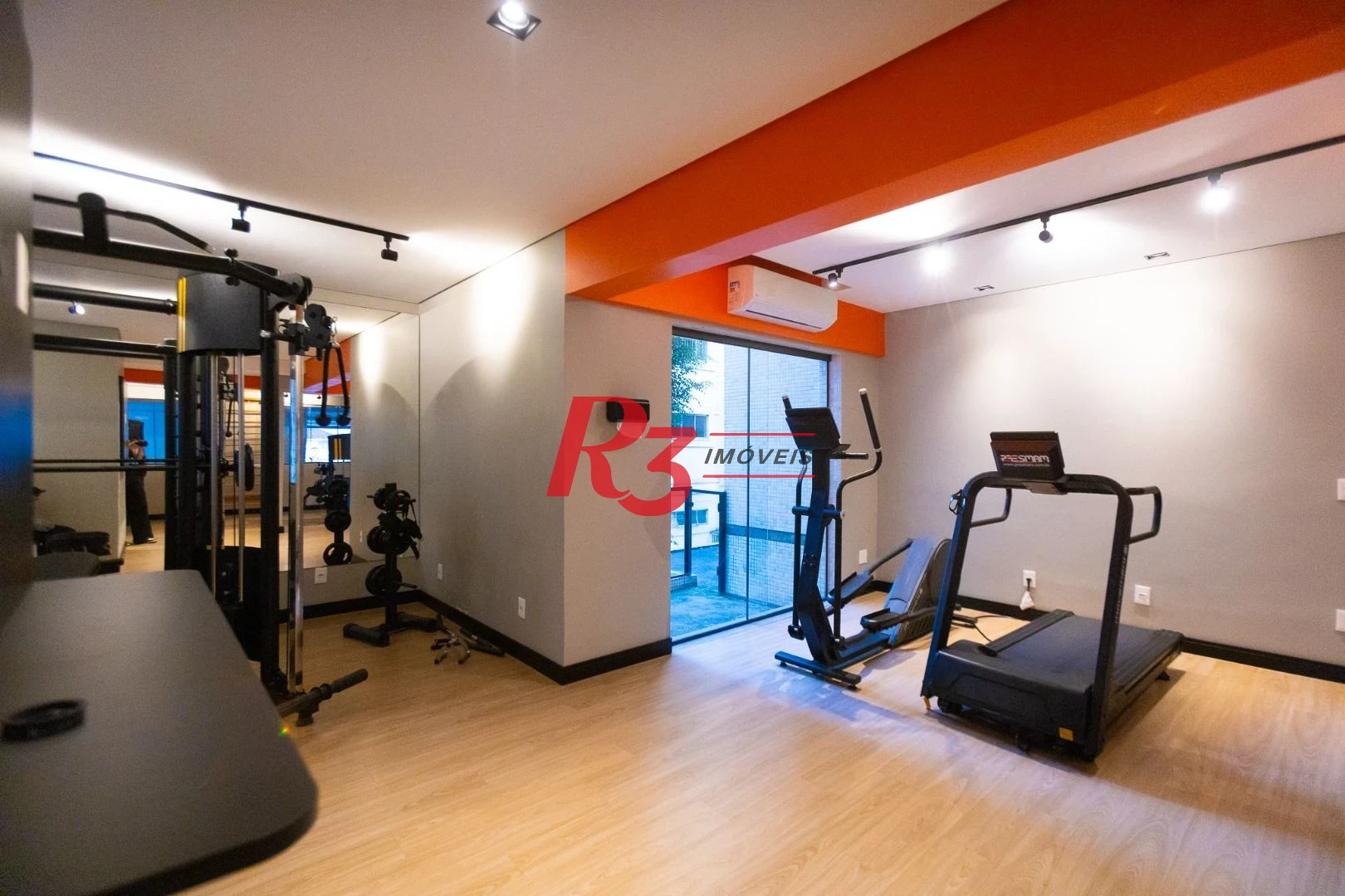 Apartamento com 3 dormitórios à venda, 196 m² por R$ 1.990.000,00 - Embaré - Santos/SP