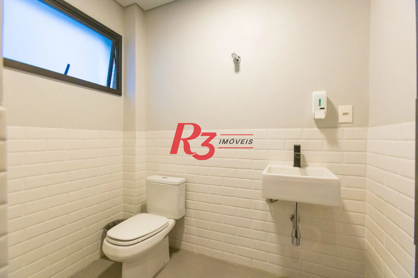 Apartamento com 3 dormitórios à venda, 196 m² por R$ 1.990.000,00 - Embaré - Santos/SP