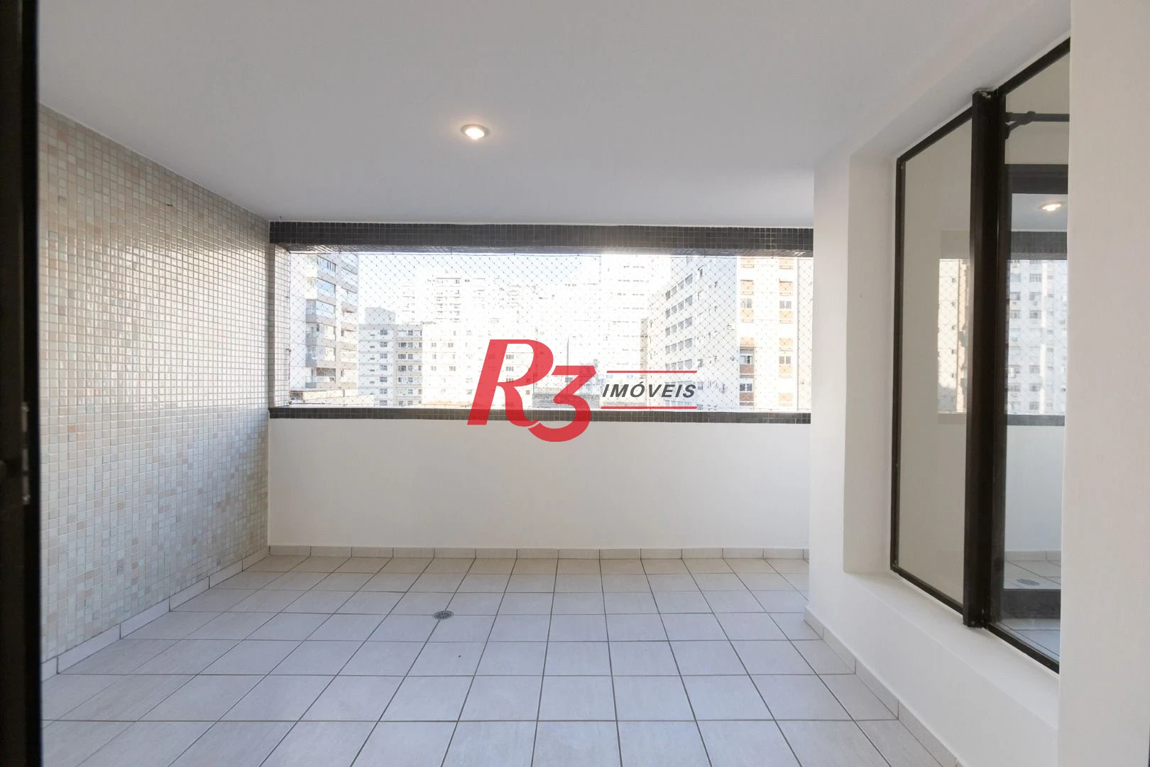 Apartamento com 3 dormitórios à venda, 196 m² por R$ 1.990.000,00 - Embaré - Santos/SP