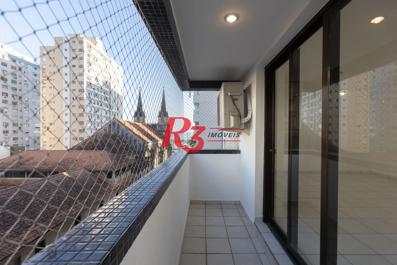Apartamento com 3 dormitórios à venda, 196 m² por R$ 1.990.000,00 - Embaré - Santos/SP