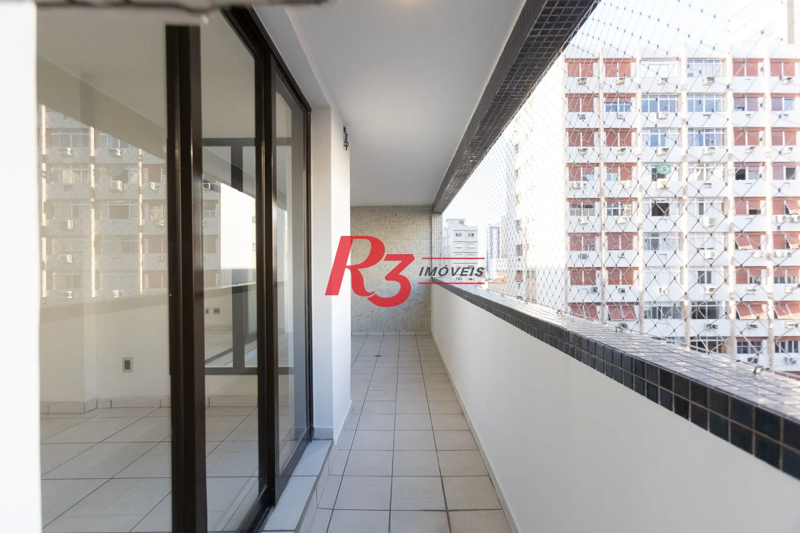 Apartamento com 3 dormitórios à venda, 196 m² por R$ 1.990.000,00 - Embaré - Santos/SP