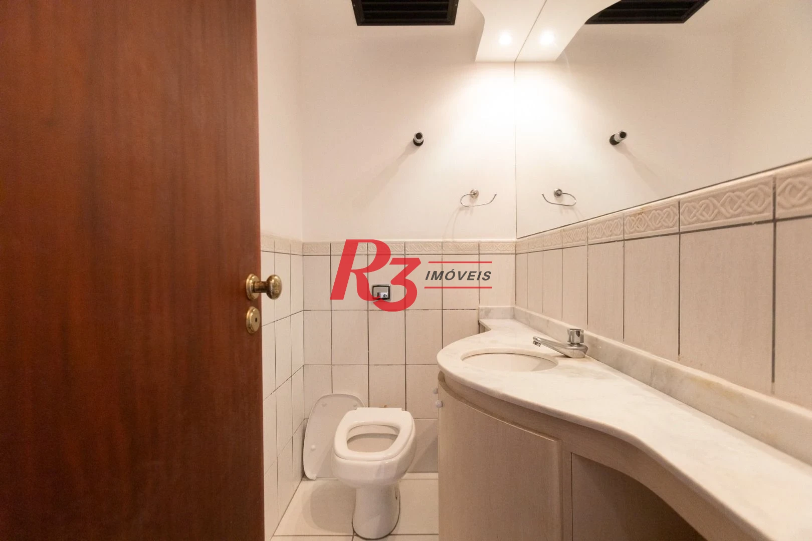 Apartamento com 3 dormitórios à venda, 196 m² por R$ 1.990.000,00 - Embaré - Santos/SP