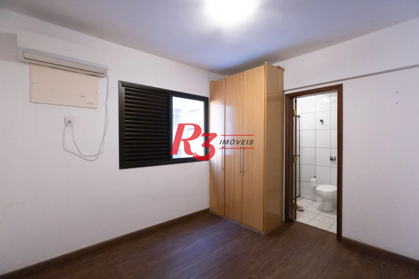 Apartamento com 3 dormitórios à venda, 196 m² por R$ 1.990.000,00 - Embaré - Santos/SP