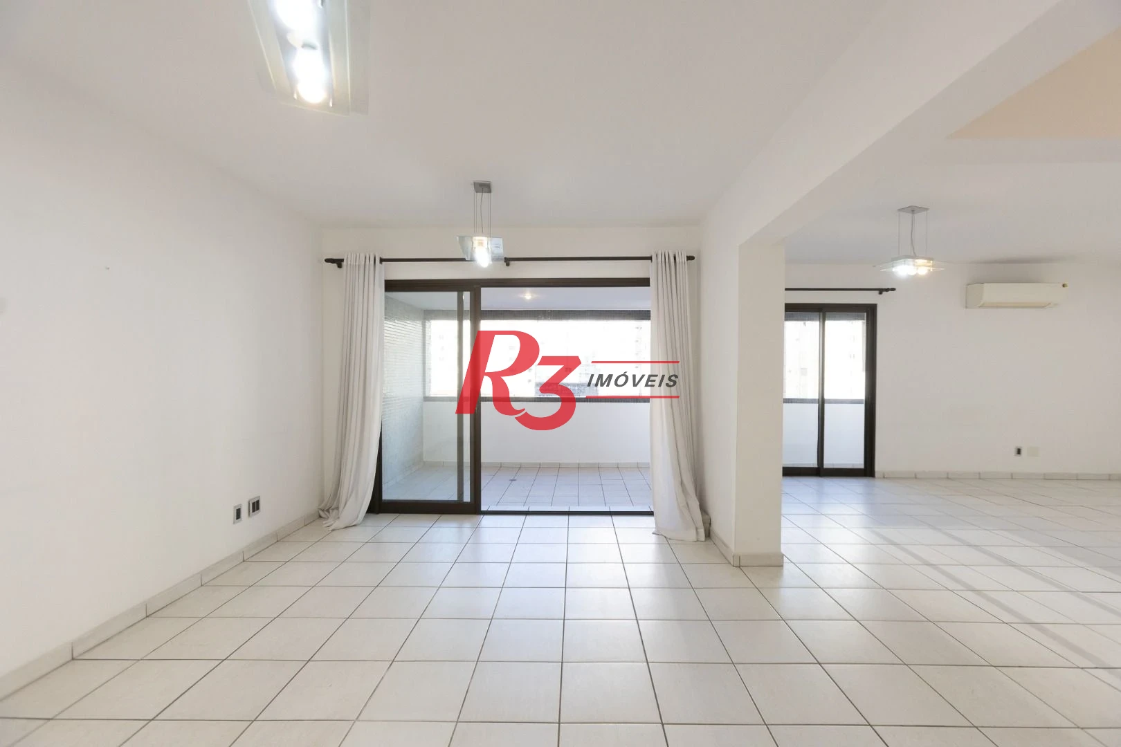 Apartamento com 3 dormitórios à venda, 196 m² por R$ 1.990.000,00 - Embaré - Santos/SP