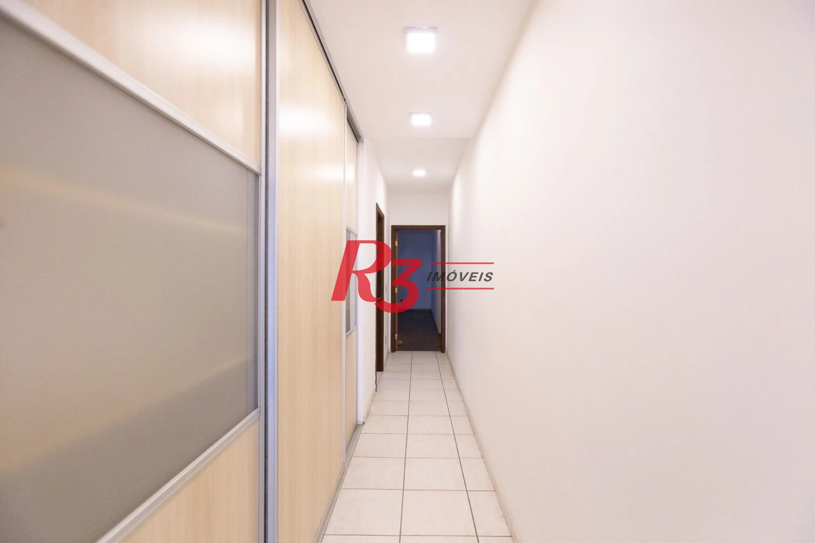 Apartamento com 3 dormitórios à venda, 196 m² por R$ 1.990.000,00 - Embaré - Santos/SP