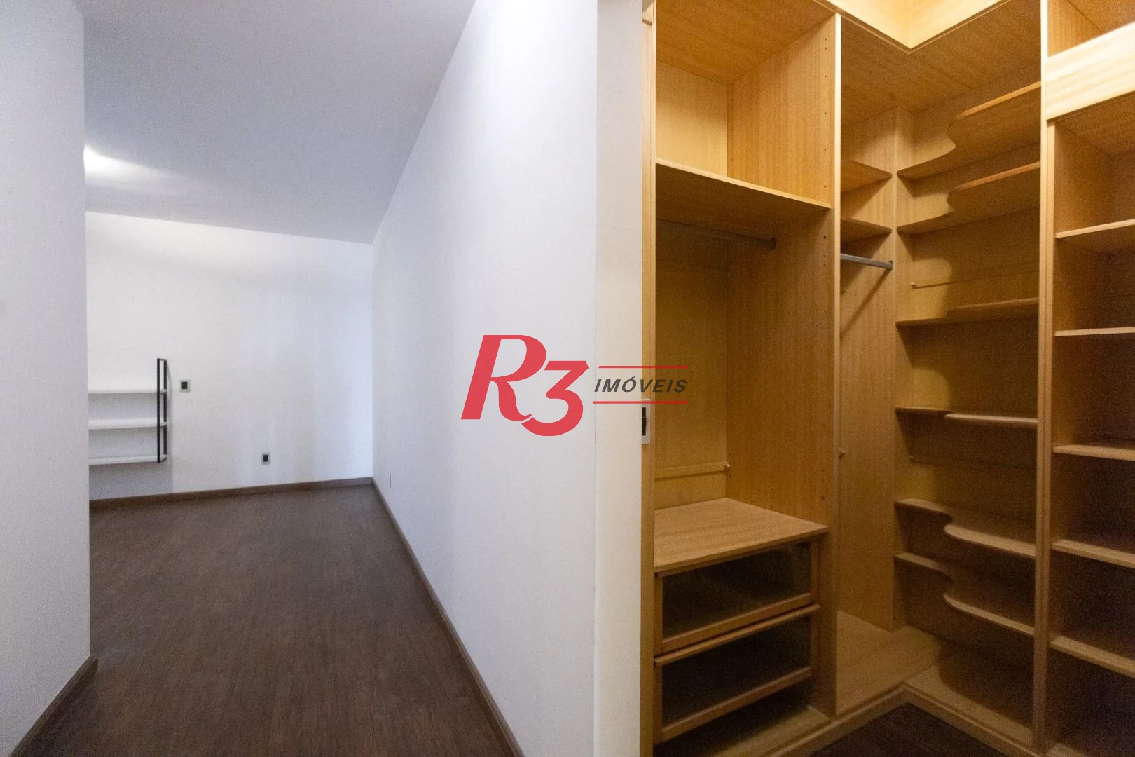 Apartamento com 3 dormitórios à venda, 196 m² por R$ 1.990.000,00 - Embaré - Santos/SP