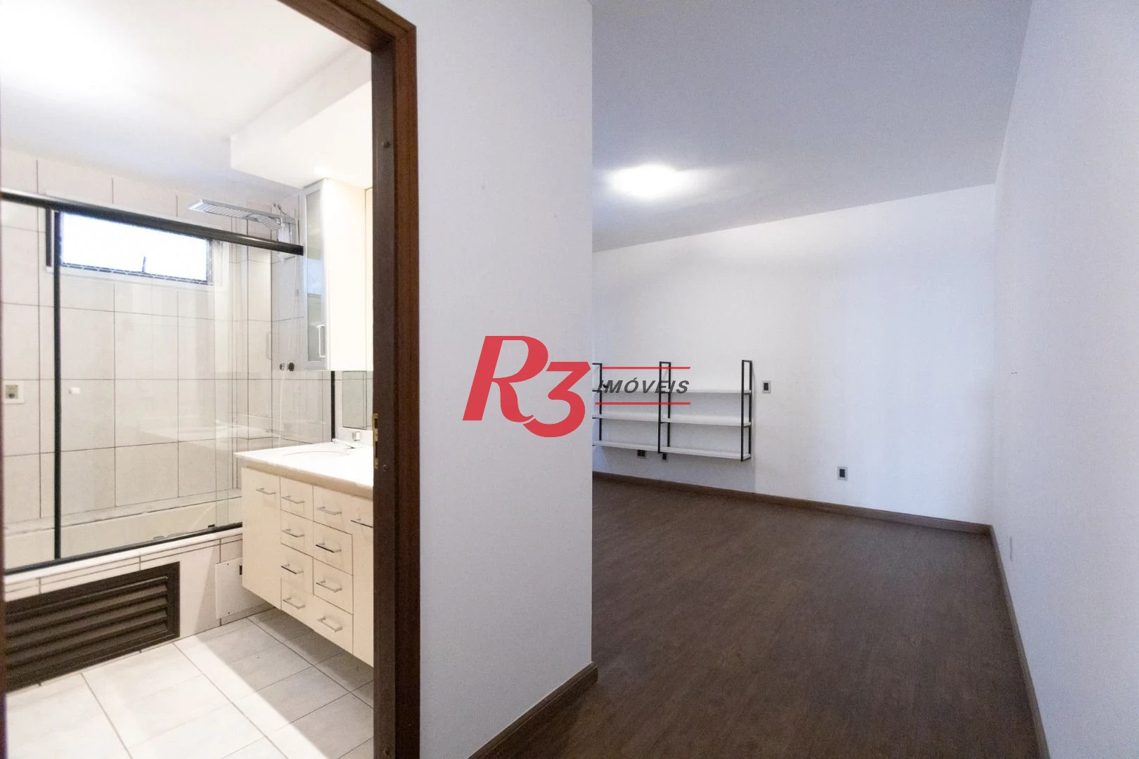 Apartamento com 3 dormitórios à venda, 196 m² por R$ 1.990.000,00 - Embaré - Santos/SP