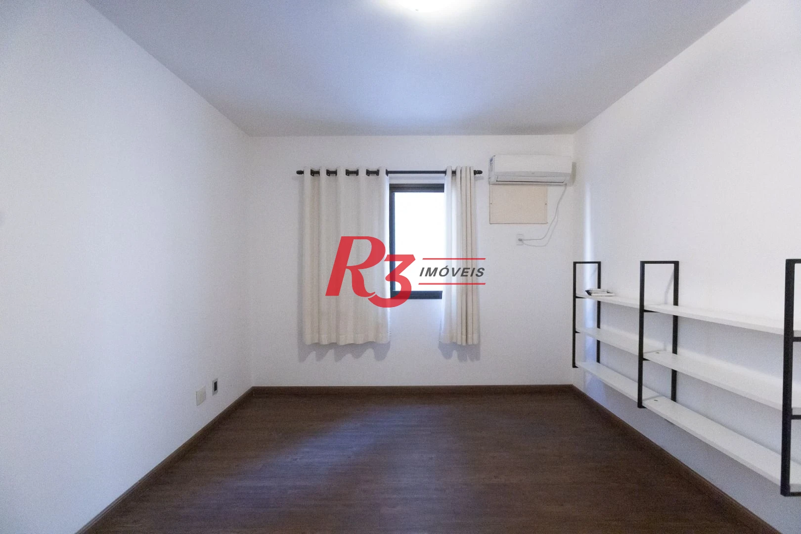 Apartamento com 3 dormitórios à venda, 196 m² por R$ 1.990.000,00 - Embaré - Santos/SP