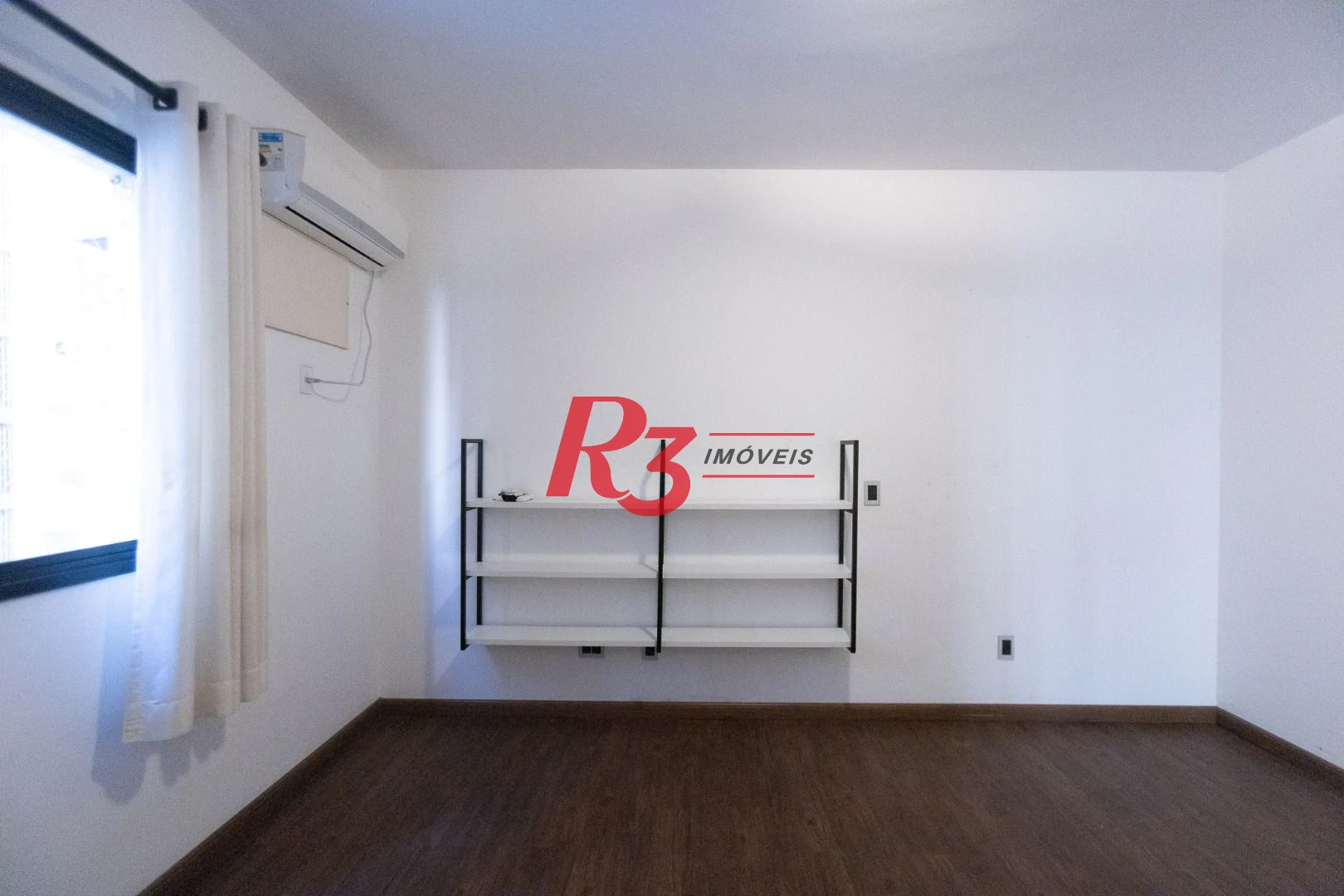 Apartamento com 3 dormitórios à venda, 196 m² por R$ 1.990.000,00 - Embaré - Santos/SP
