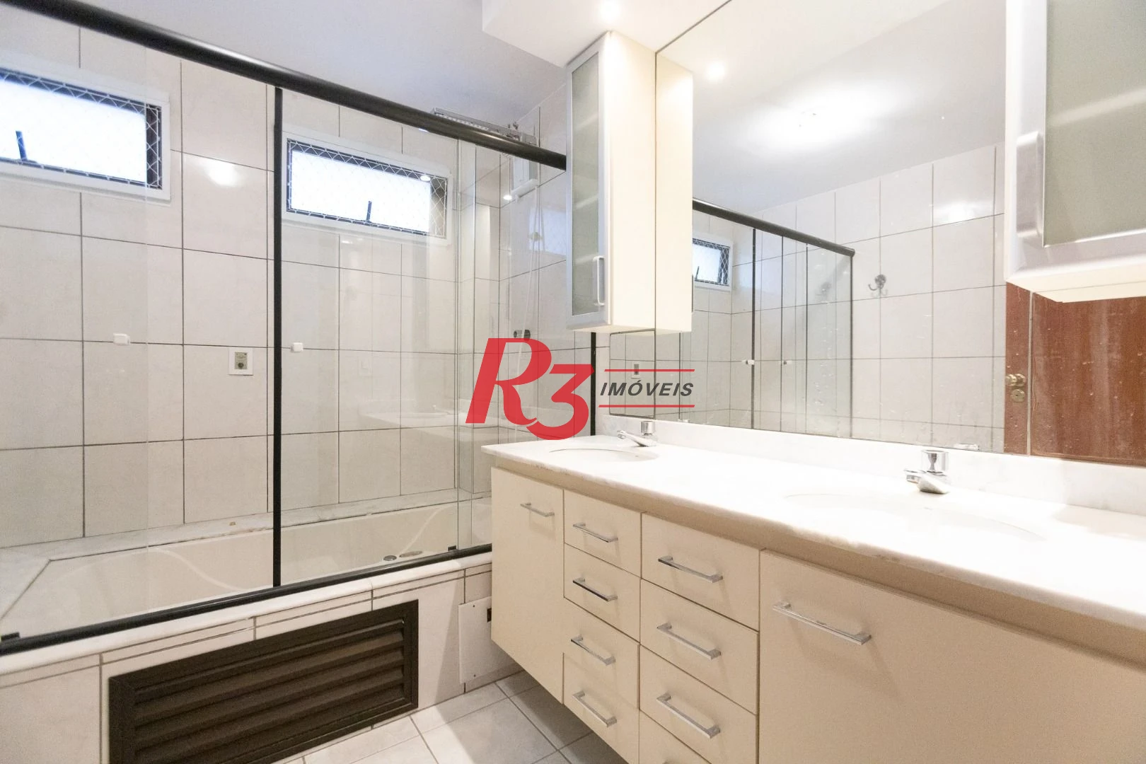 Apartamento com 3 dormitórios à venda, 196 m² por R$ 1.990.000,00 - Embaré - Santos/SP