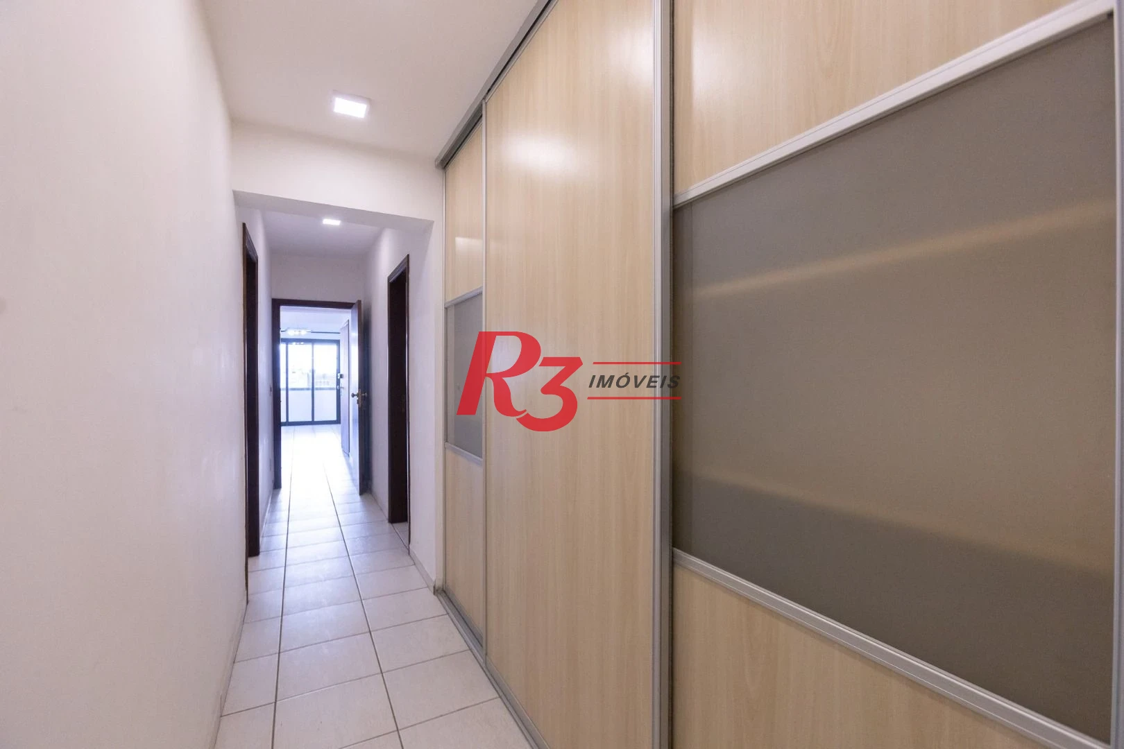 Apartamento com 3 dormitórios à venda, 196 m² por R$ 1.990.000,00 - Embaré - Santos/SP