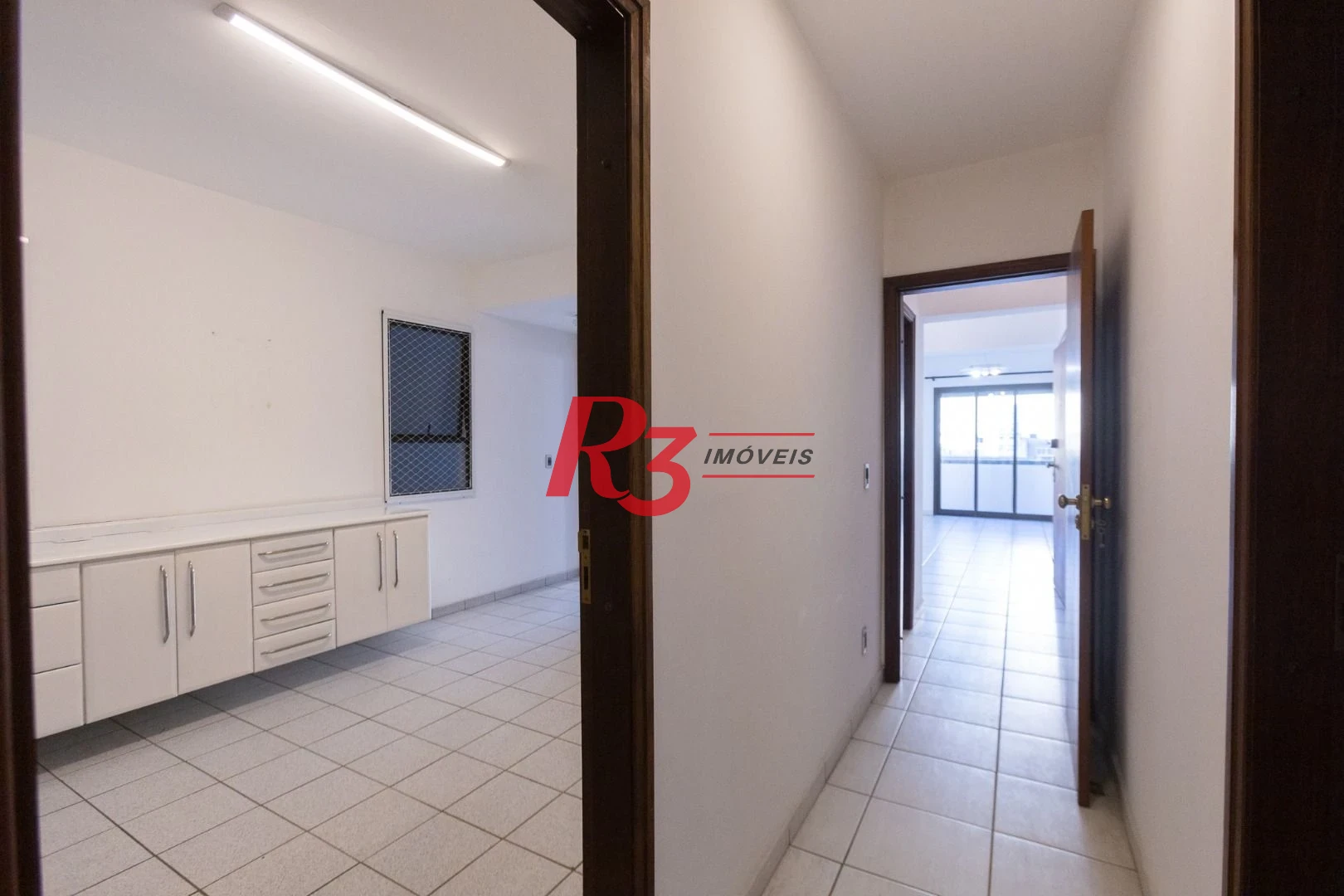 Apartamento com 3 dormitórios à venda, 196 m² por R$ 1.990.000,00 - Embaré - Santos/SP