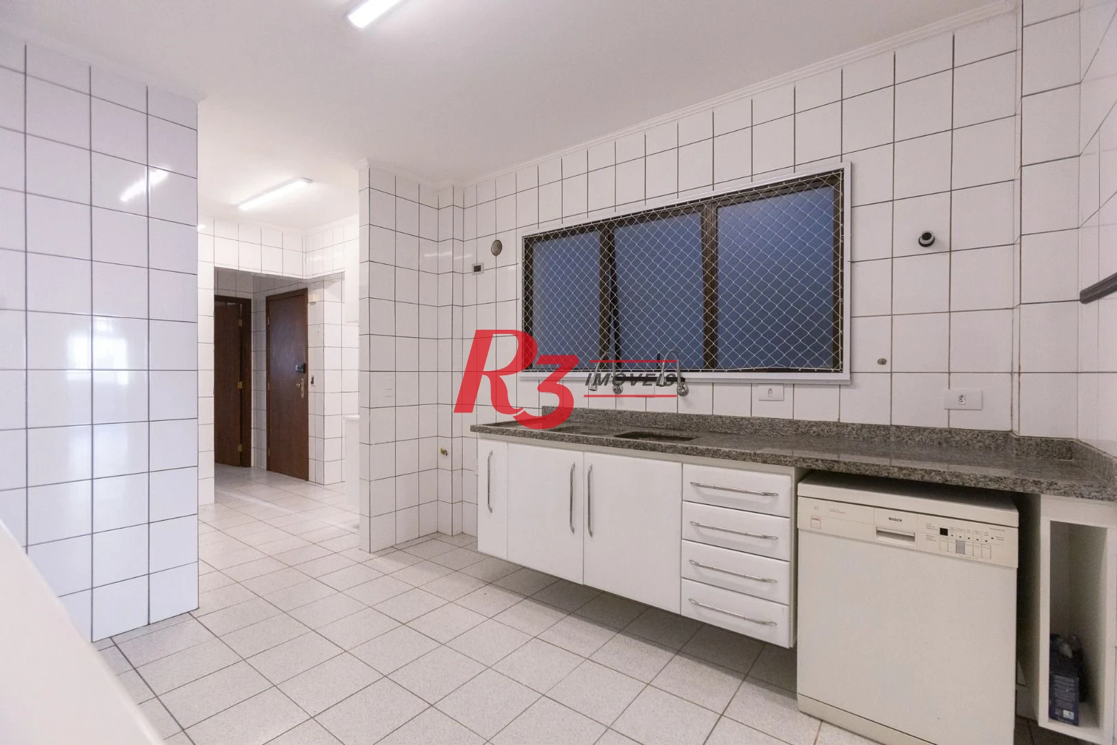 Apartamento com 3 dormitórios à venda, 196 m² por R$ 1.990.000,00 - Embaré - Santos/SP