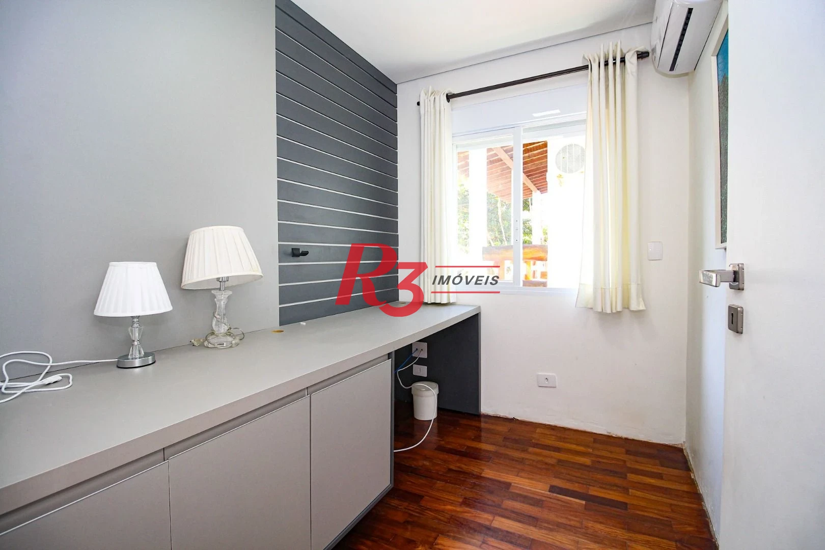 Casa à venda, 280 m² por R$ 980.000,00 - Enseada - Guarujá/SP
