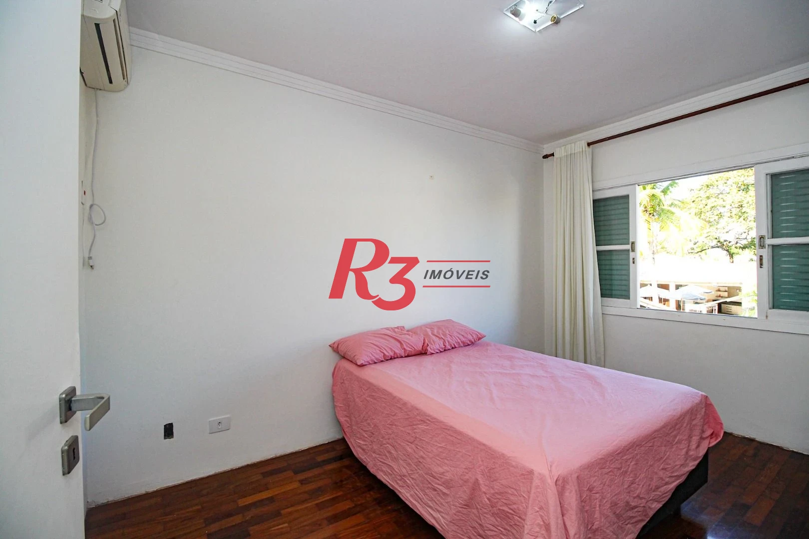 Casa à venda, 280 m² por R$ 980.000,00 - Enseada - Guarujá/SP
