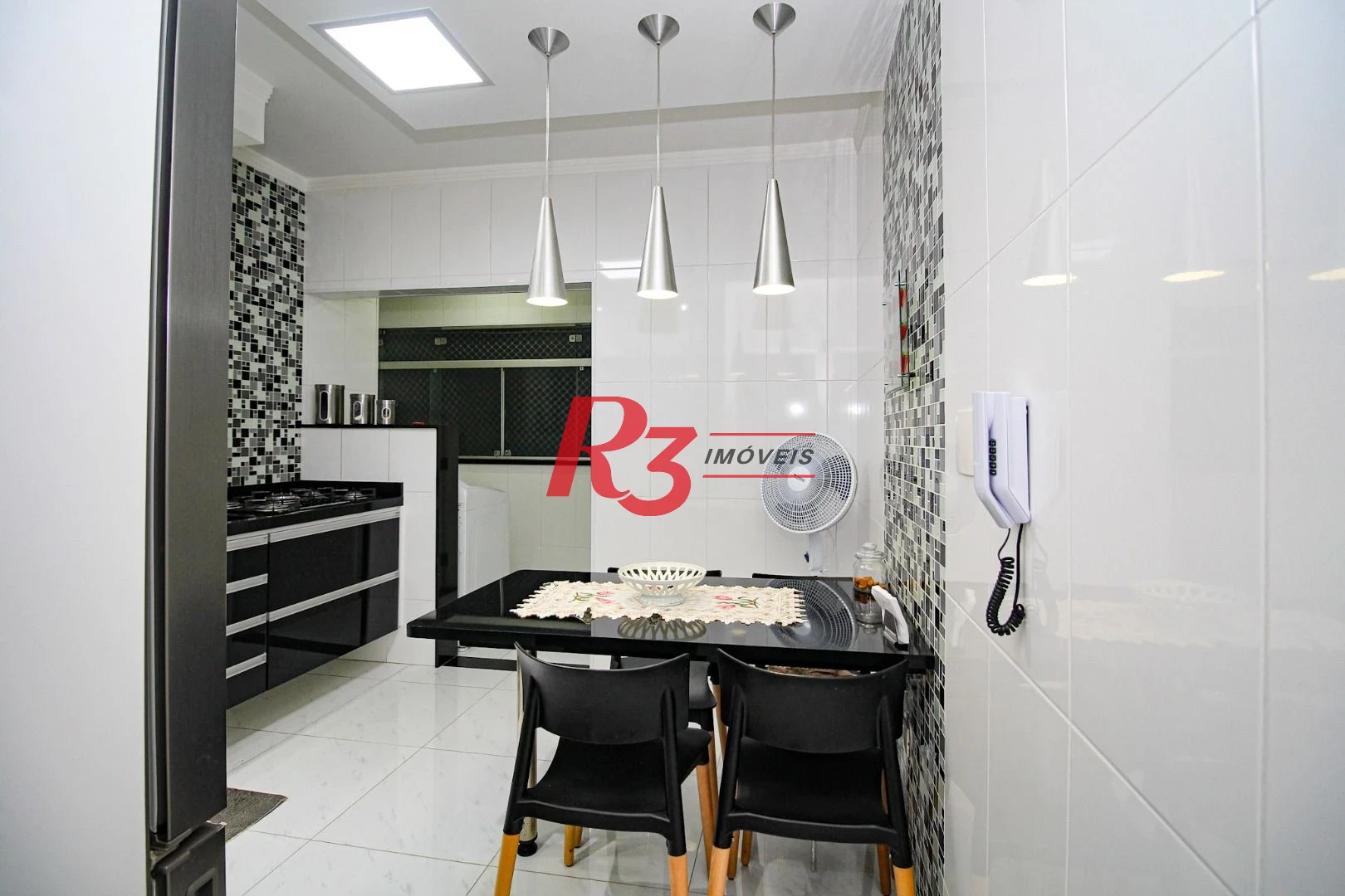 Apartamento com 2 dormitórios à venda, 82 m² por R$ 580.000,00 - Campo Grande - Santos/SP