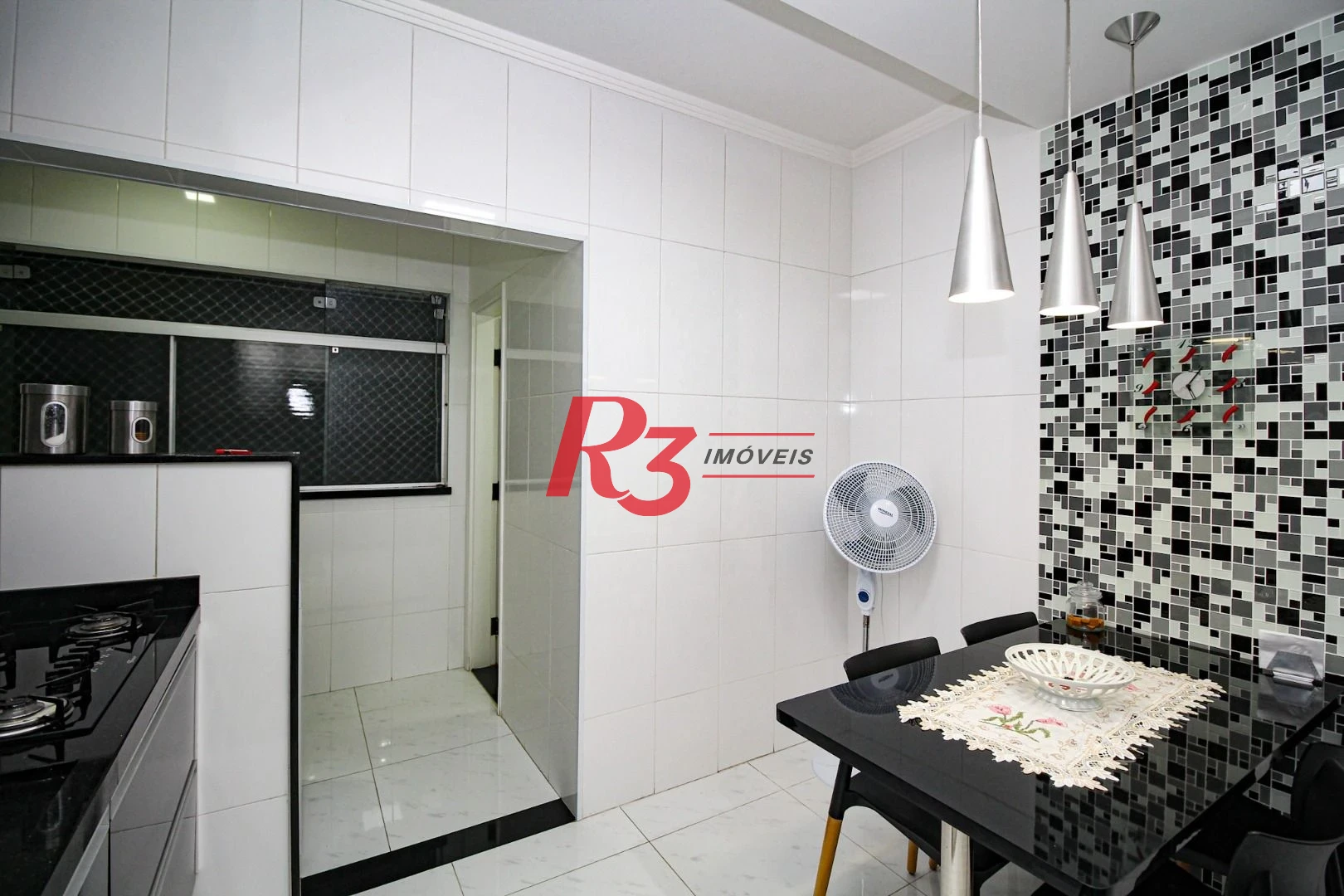 Apartamento com 2 dormitórios à venda, 82 m² por R$ 580.000,00 - Campo Grande - Santos/SP