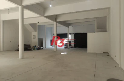 Excelente Loja Comercial em avenida movimentada de Santos