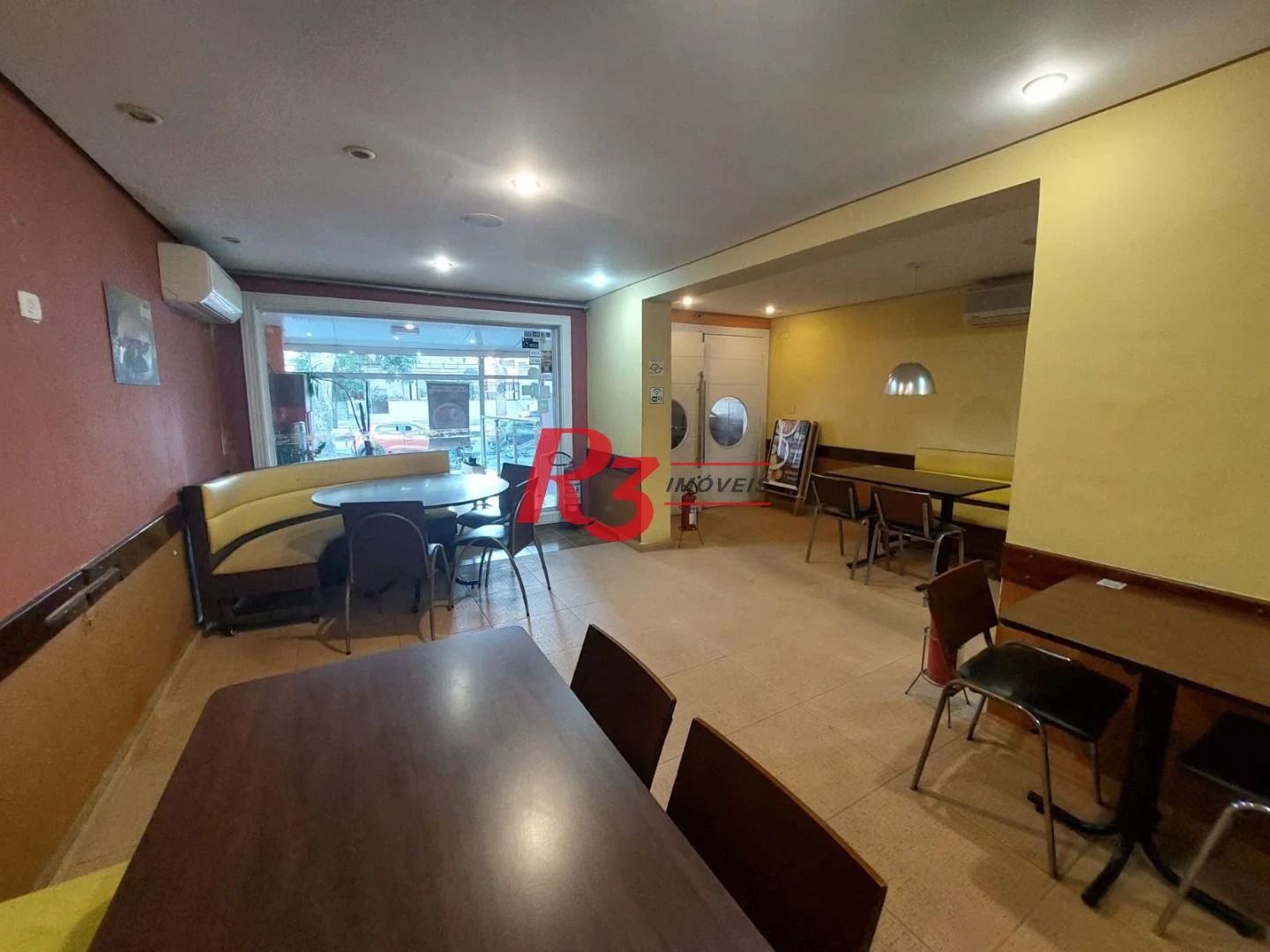 Casa com 3 dormitórios à venda, 224 m² por R$ 1.550.000,00 - Boqueirão - Santos/SP