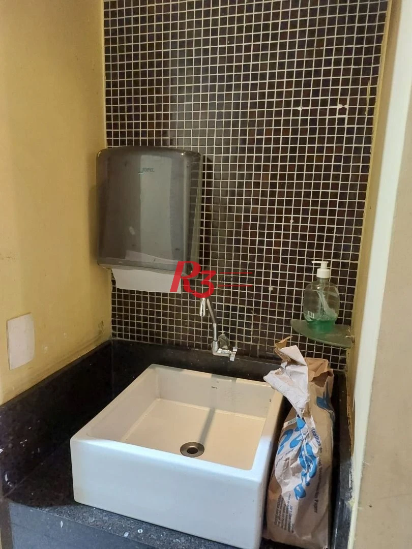 Casa com 3 dormitórios à venda, 224 m² por R$ 1.550.000,00 - Boqueirão - Santos/SP