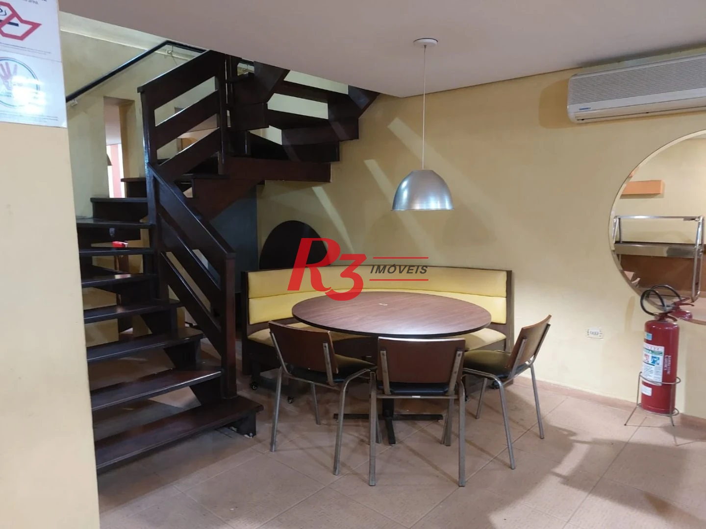 Casa com 3 dormitórios à venda, 224 m² por R$ 1.550.000,00 - Boqueirão - Santos/SP