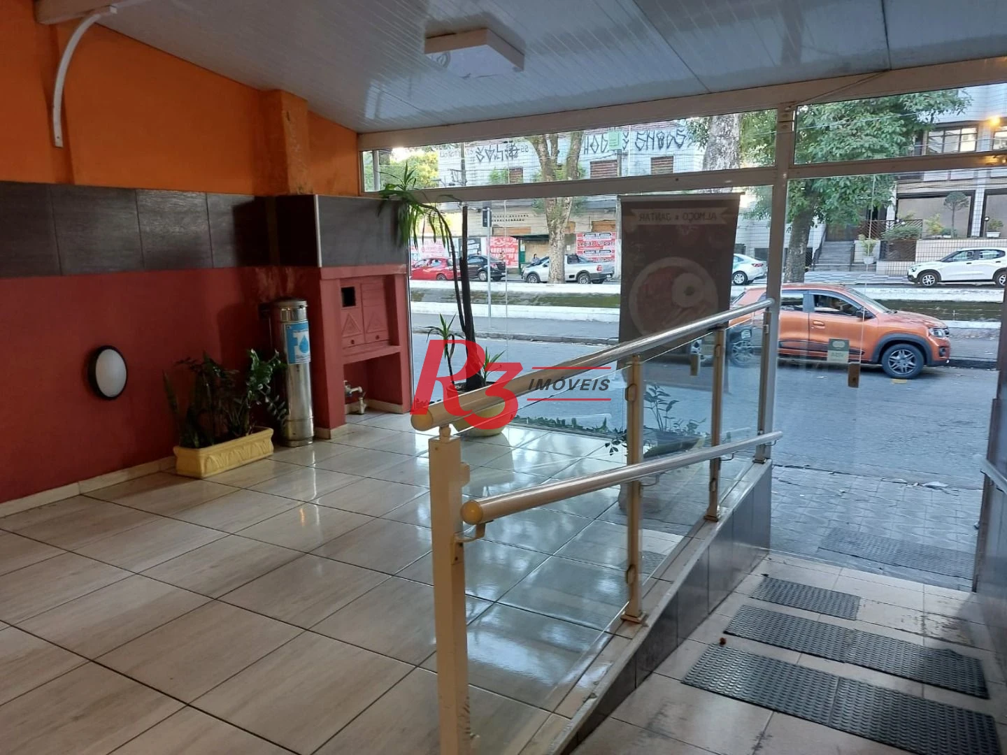 Casa com 3 dormitórios à venda, 224 m² por R$ 1.550.000,00 - Boqueirão - Santos/SP
