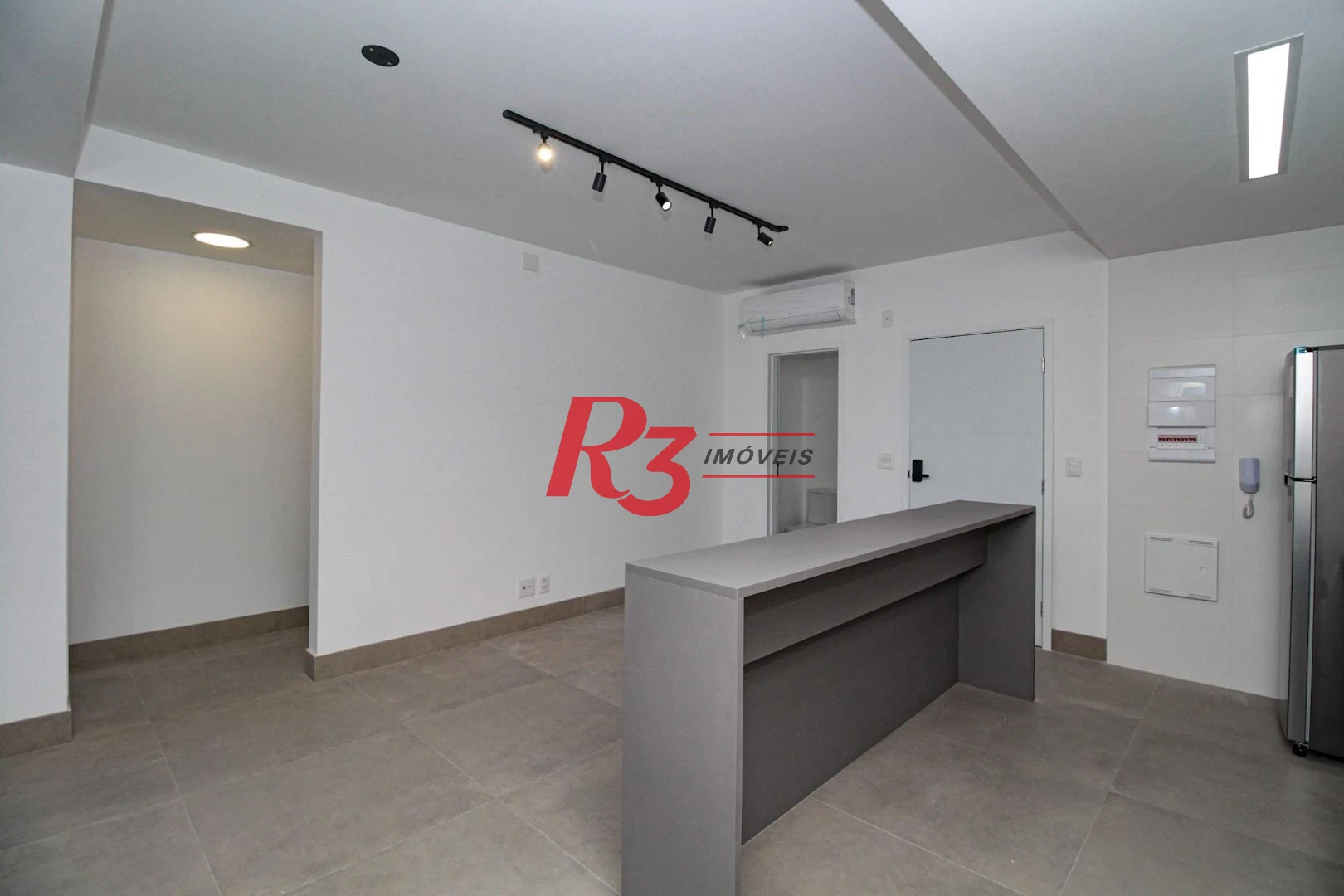 Apartamento com 2 dormitórios à venda, 83 m² por R$ 1.300.000,00 - Boqueirão - Santos/SP