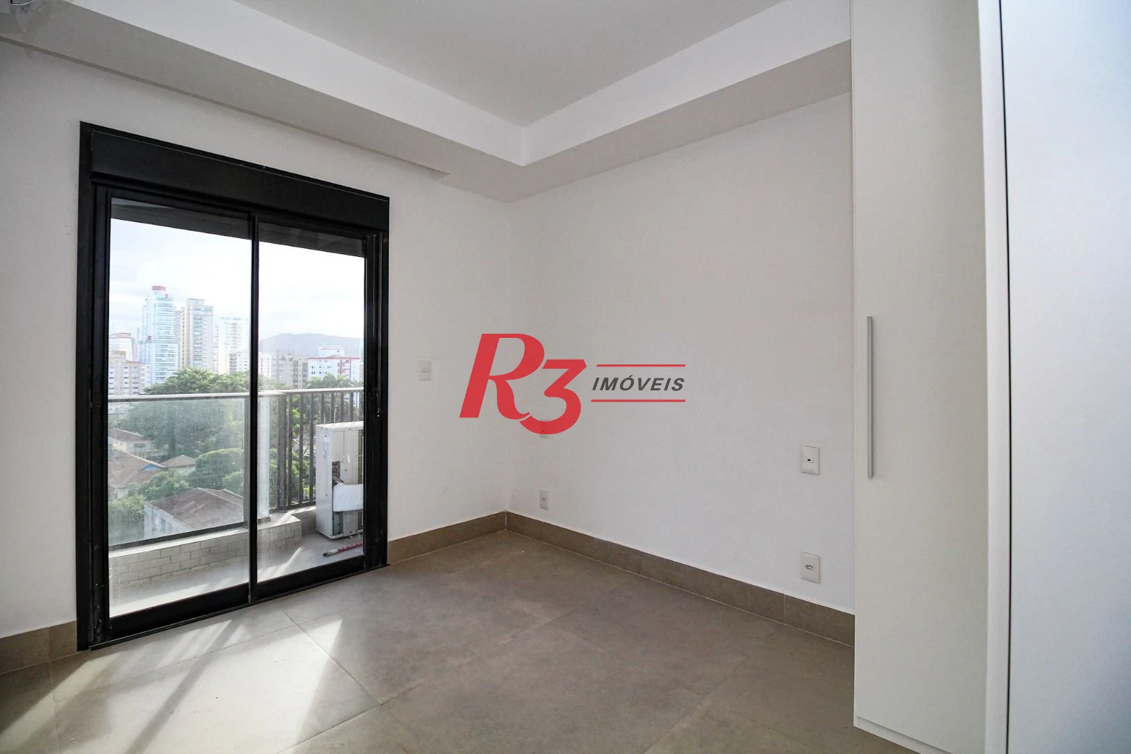 Apartamento com 2 dormitórios à venda, 83 m² por R$ 1.300.000,00 - Boqueirão - Santos/SP