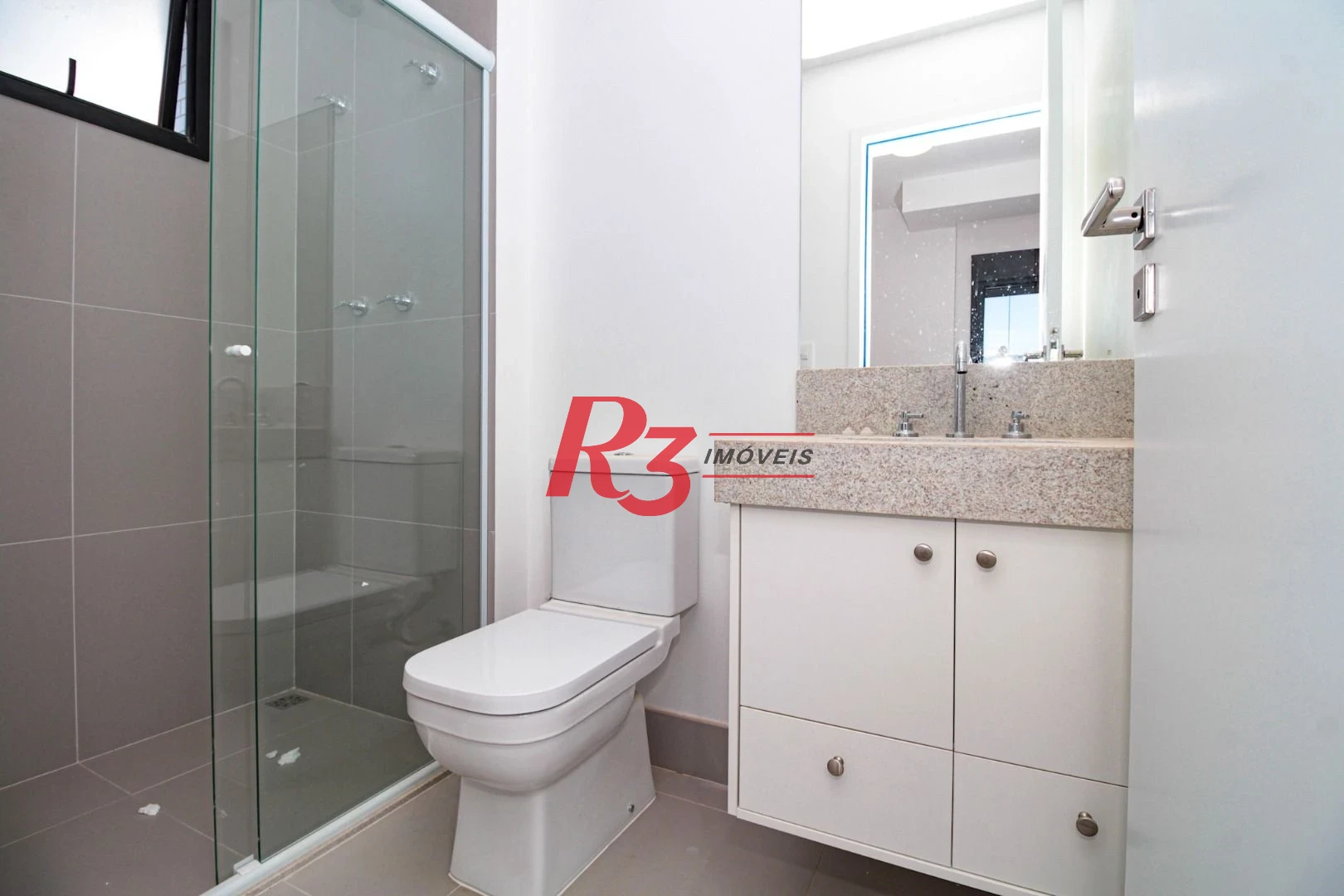 Apartamento com 2 dormitórios à venda, 83 m² por R$ 1.300.000,00 - Boqueirão - Santos/SP