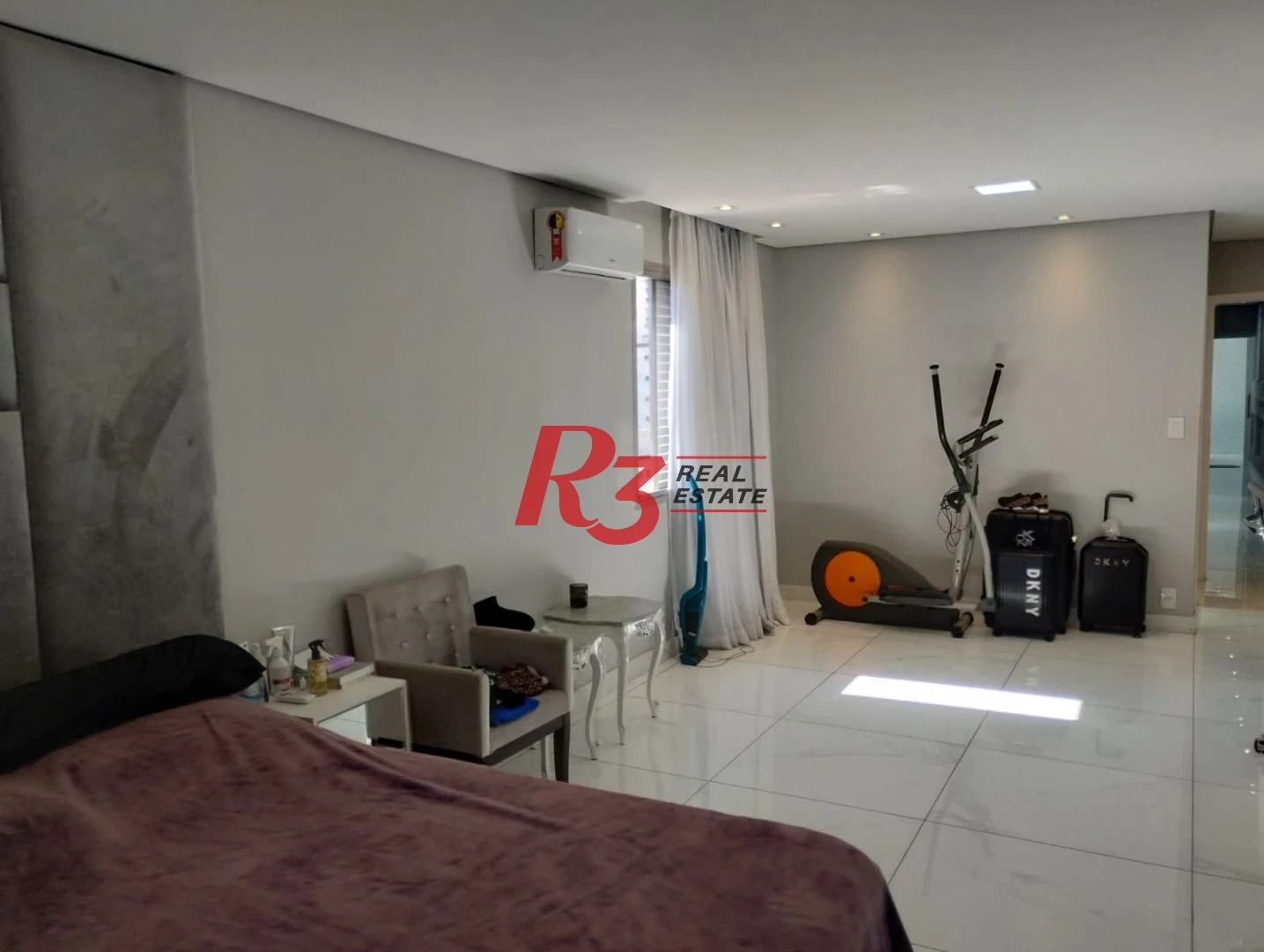Apartamento com 3 dormitórios à venda, 170 m² por R$ 899.000,00 - Pompéia - Santos/SP