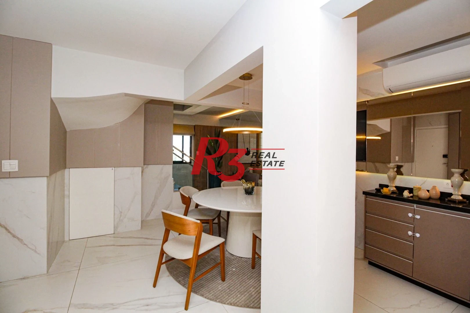 Cobertura à venda, 292 m² por R$ 3.900.000,00 - Pompéia - Santos/SP