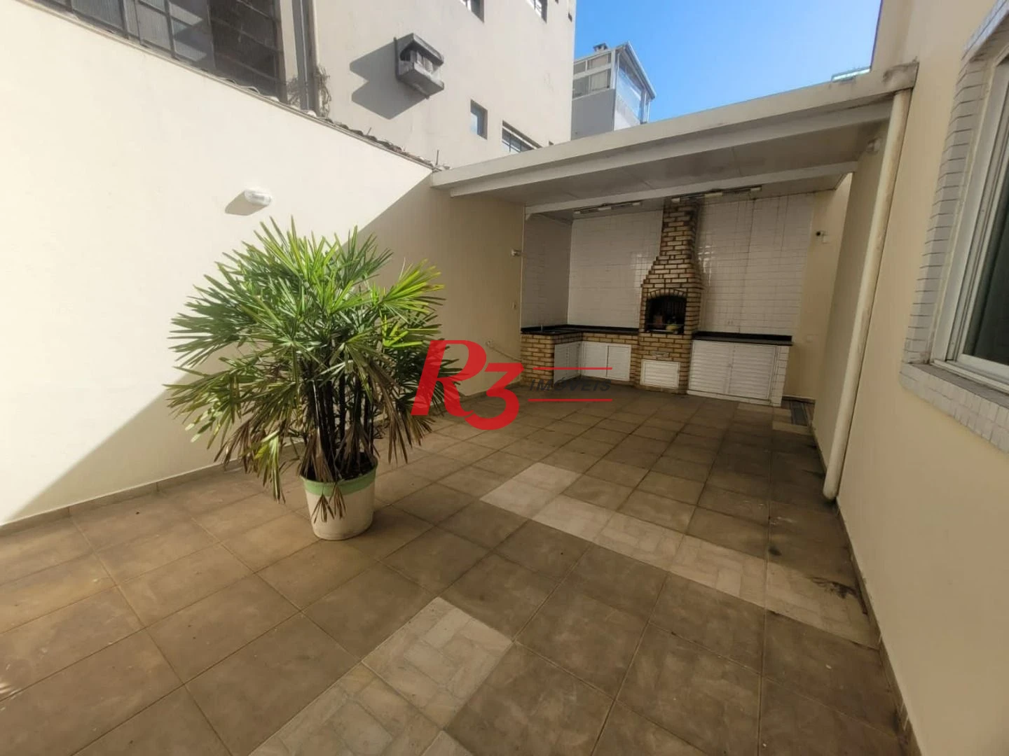Casa com 3 dormitórios à venda, 160 m² por R$ 1.000.000,00 - Estuário - Santos/SP
