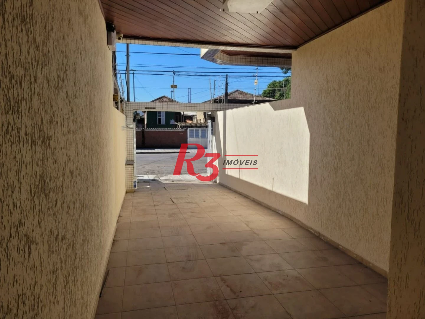 Casa com 3 dormitórios à venda, 160 m² por R$ 1.000.000,00 - Estuário - Santos/SP