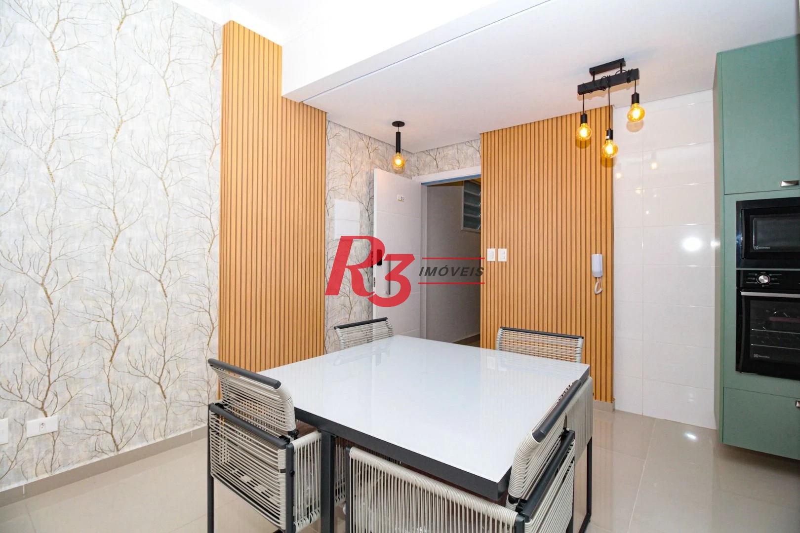 Apartamento à venda, 108 m² por R$ 950.000,00 - Itararé - São Vicente/SP