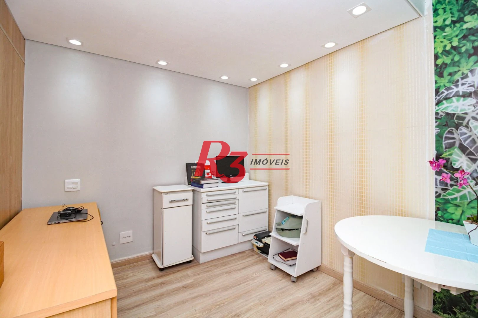 Sala para alugar, 20 m² por R$ 2.500,00/mês - Gonzaga - Santos/SP