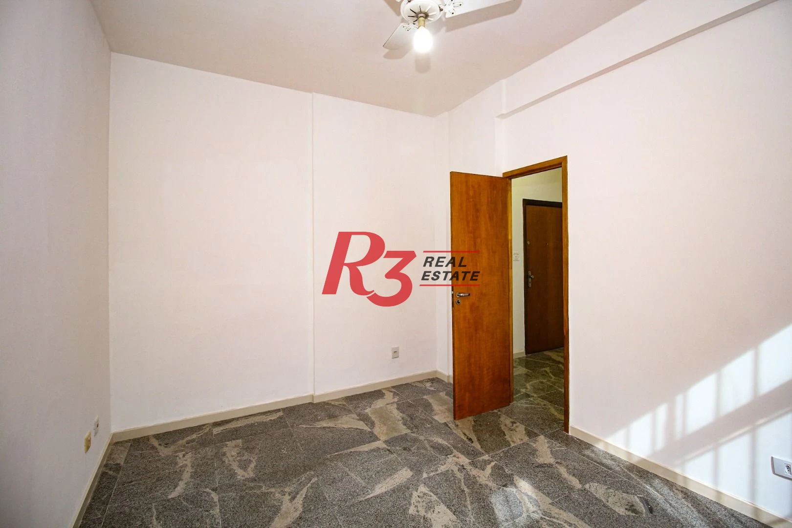 Sala, 47 m² - venda por R$ 237.000,00 ou aluguel por R$ 2.141,00/mês - Centro - Santos/SP
