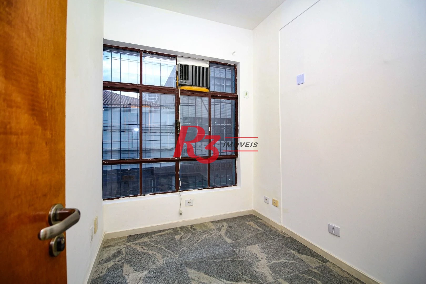 Sala, 47 m² - venda por R$ 237.000,00 ou aluguel por R$ 2.317,00/mês - Centro - Santos/SP