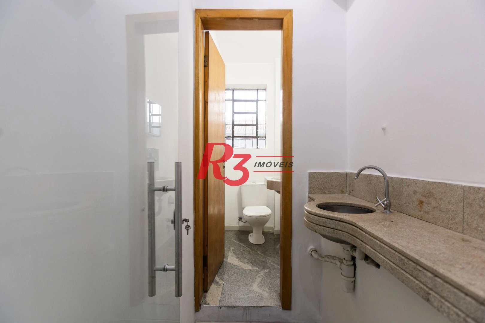Sala, 47 m² - venda por R$ 250.000,00 ou aluguel por R$ 2.500,00/mês - Centro - Santos/SP