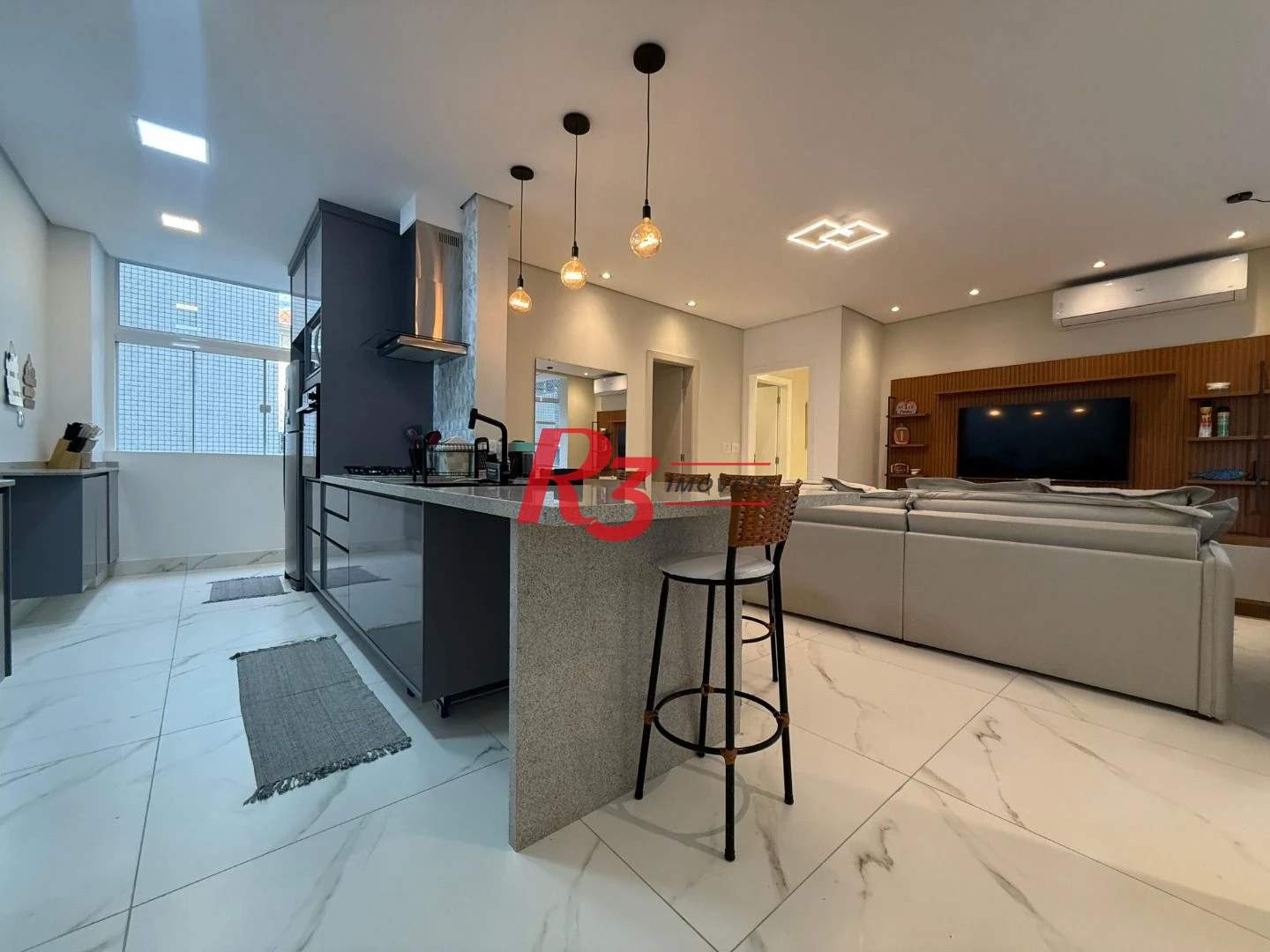 Apartamento com 2 dormitórios à venda, 110 m² por R$ 950.000,00 - Pompéia - Santos/SP