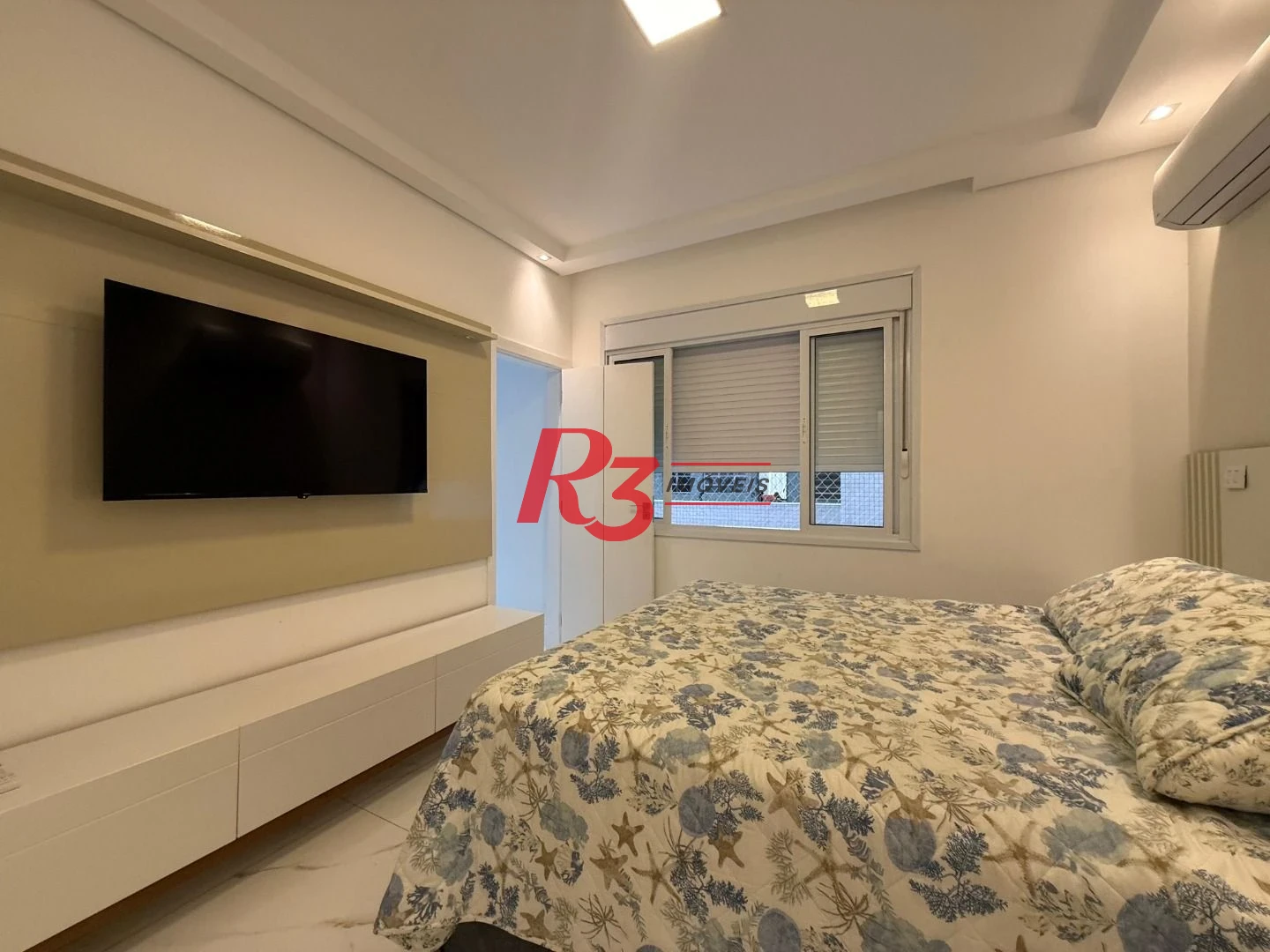 Apartamento com 2 dormitórios à venda, 110 m² por R$ 950.000,00 - Pompéia - Santos/SP