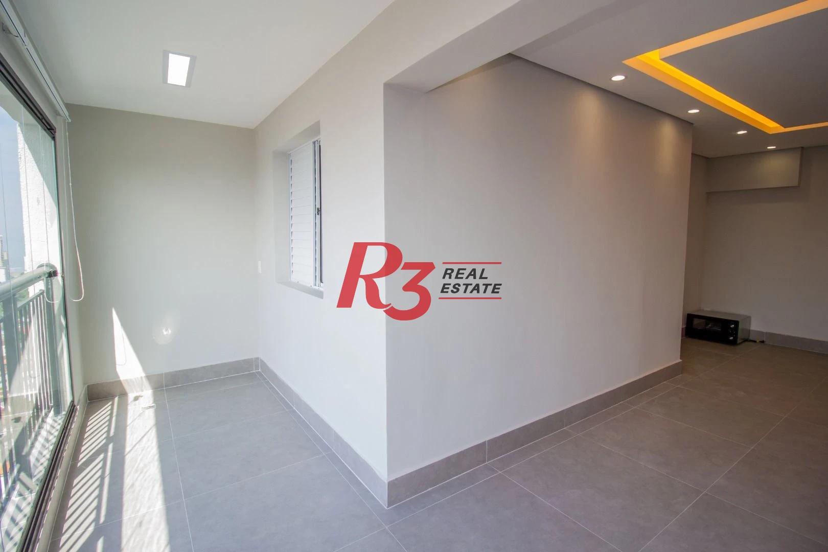 Apartamento com 3 dormitórios à venda, 84 m² por R$ 940.000,00 - Marapé - Santos/SP