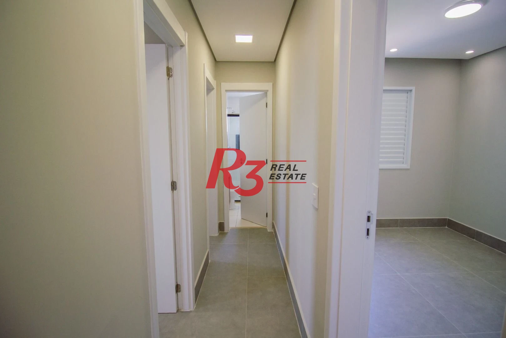 Apartamento com 3 dormitórios à venda, 84 m² por R$ 940.000,00 - Marapé - Santos/SP