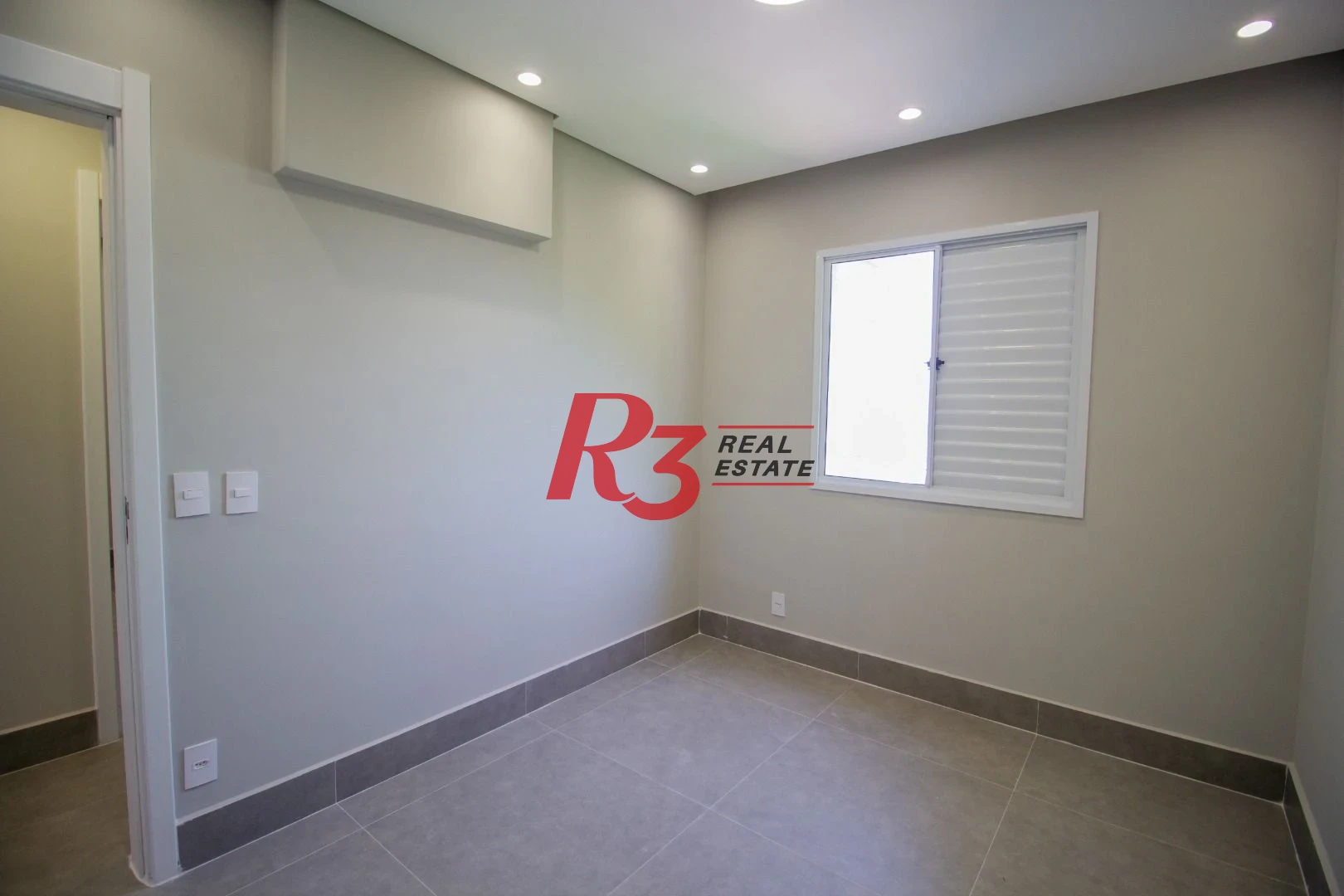 Apartamento com 3 dormitórios à venda, 84 m² por R$ 940.000,00 - Marapé - Santos/SP