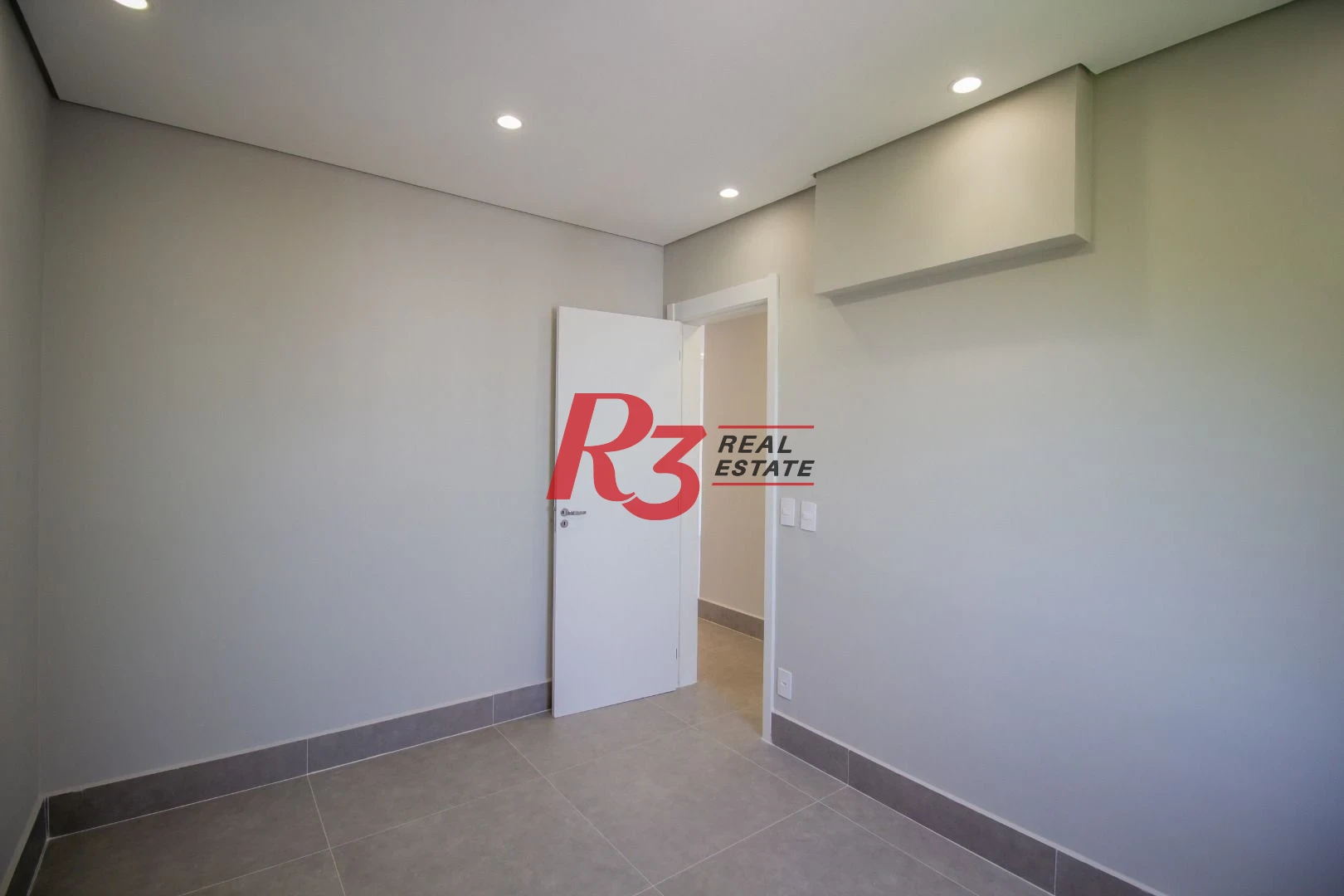 Apartamento com 3 dormitórios à venda, 84 m² por R$ 940.000,00 - Marapé - Santos/SP