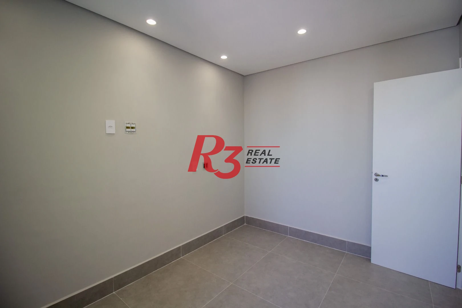 Apartamento com 3 dormitórios à venda, 84 m² por R$ 940.000,00 - Marapé - Santos/SP