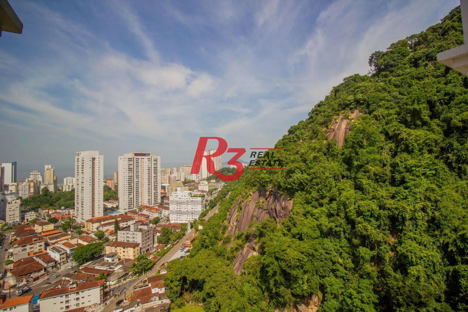 Apartamento com 3 dormitórios à venda, 84 m² por R$ 940.000,00 - Marapé - Santos/SP