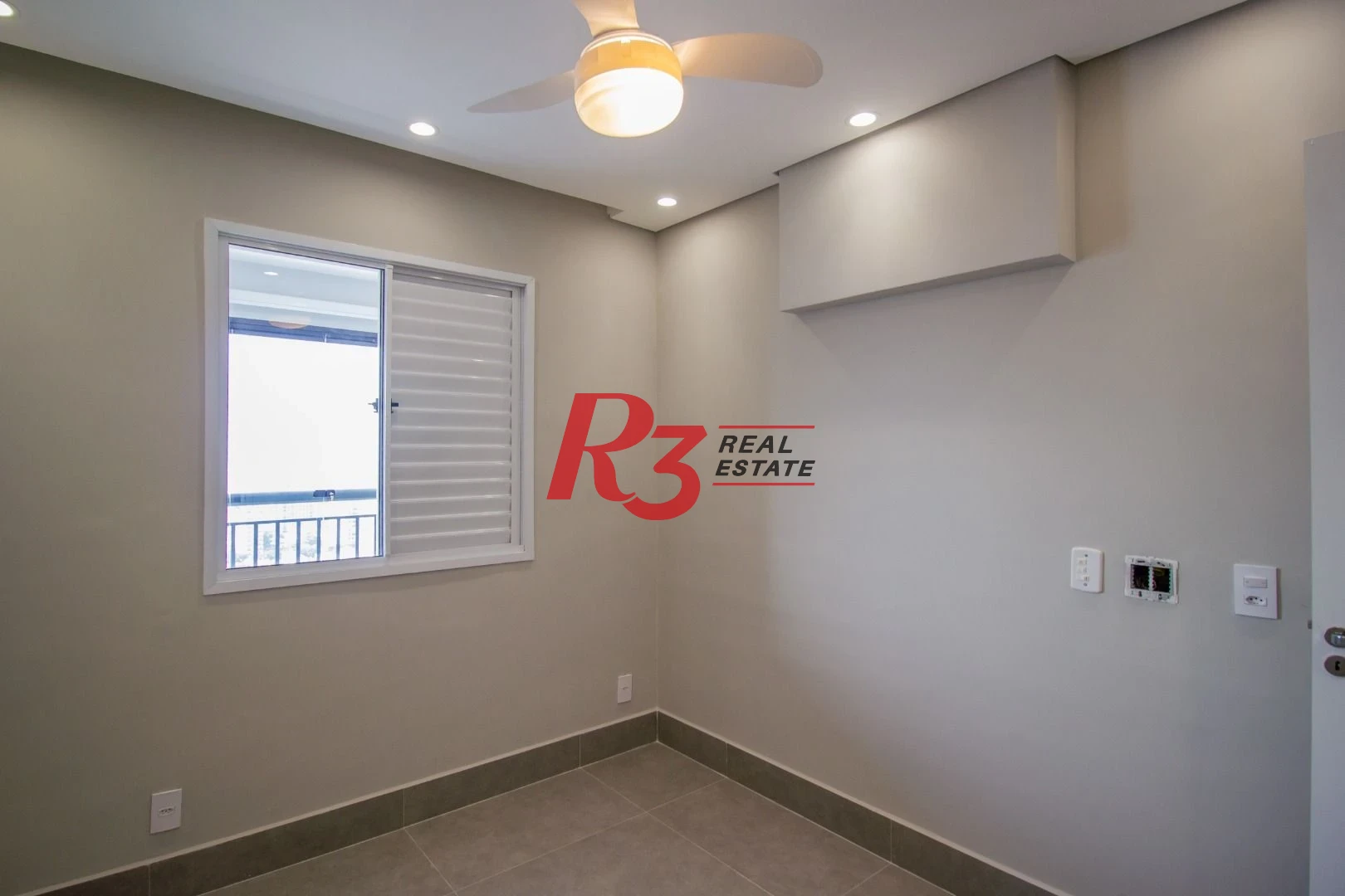 Apartamento com 3 dormitórios à venda, 84 m² por R$ 940.000,00 - Marapé - Santos/SP